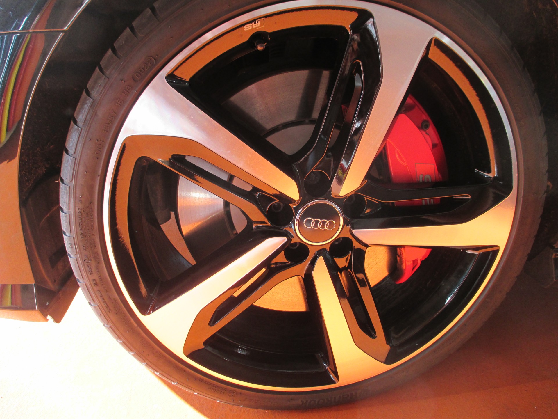AUDI S6-image-5