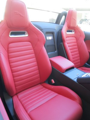 JAGUAR F-Type 5.0 V8 R75 AWD-image-11