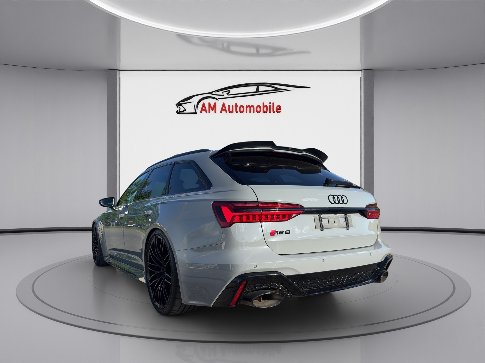 AUDI RS6 Avant 4.0 TFSI V8 quattro-image-2