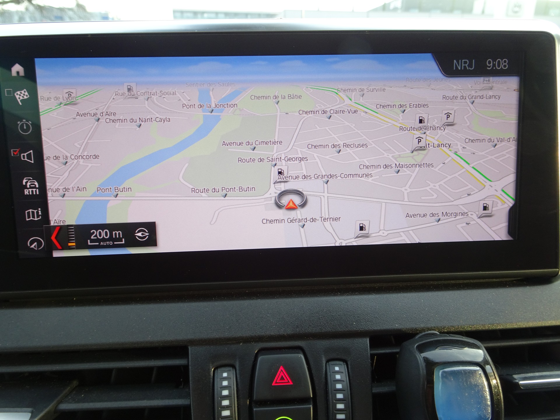 BMW 218d xDrive Active Tourer Steptronic Sport Line-image-9
