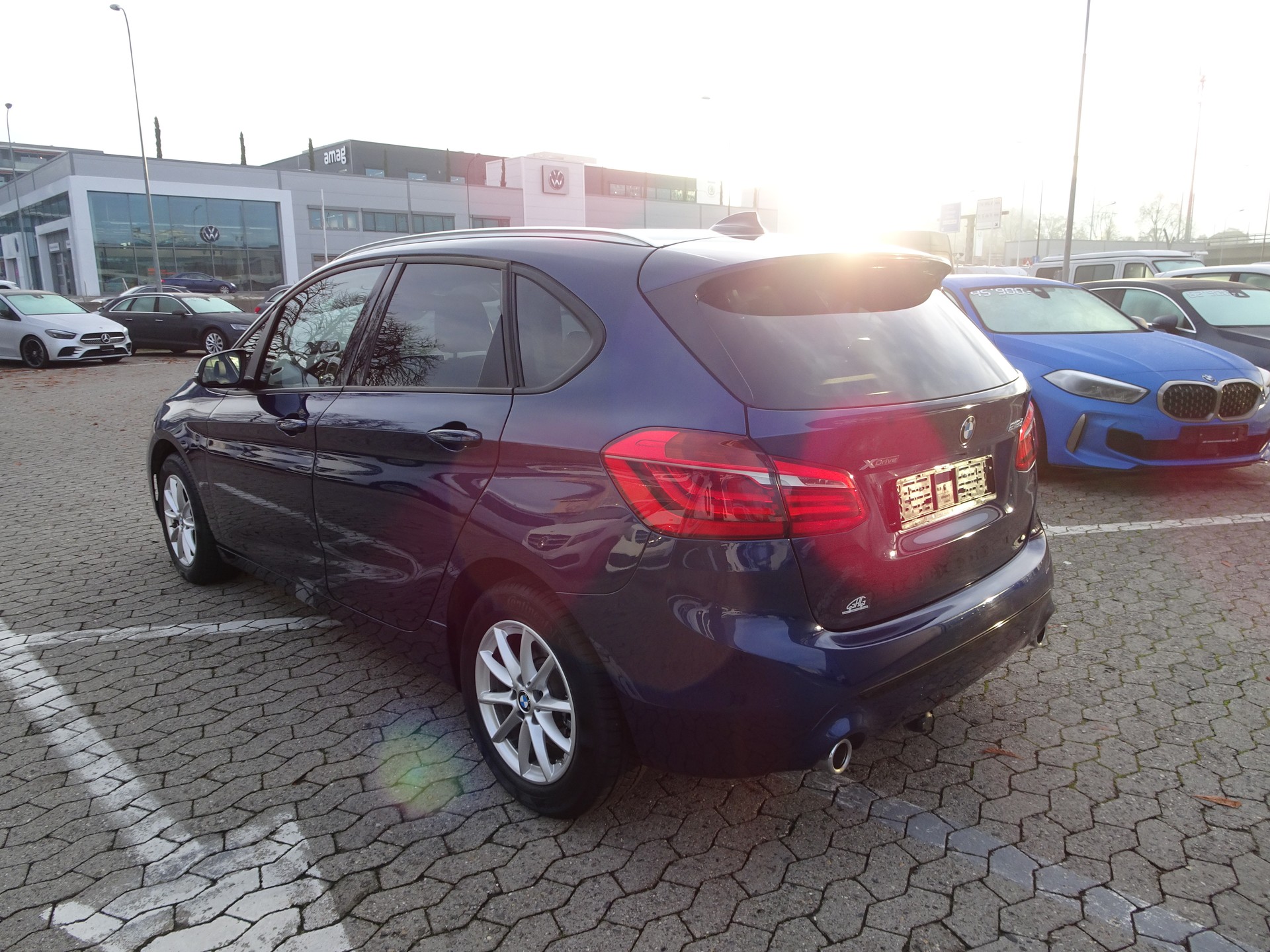 BMW 218d xDrive Active Tourer Steptronic Sport Line-showroom-element-3