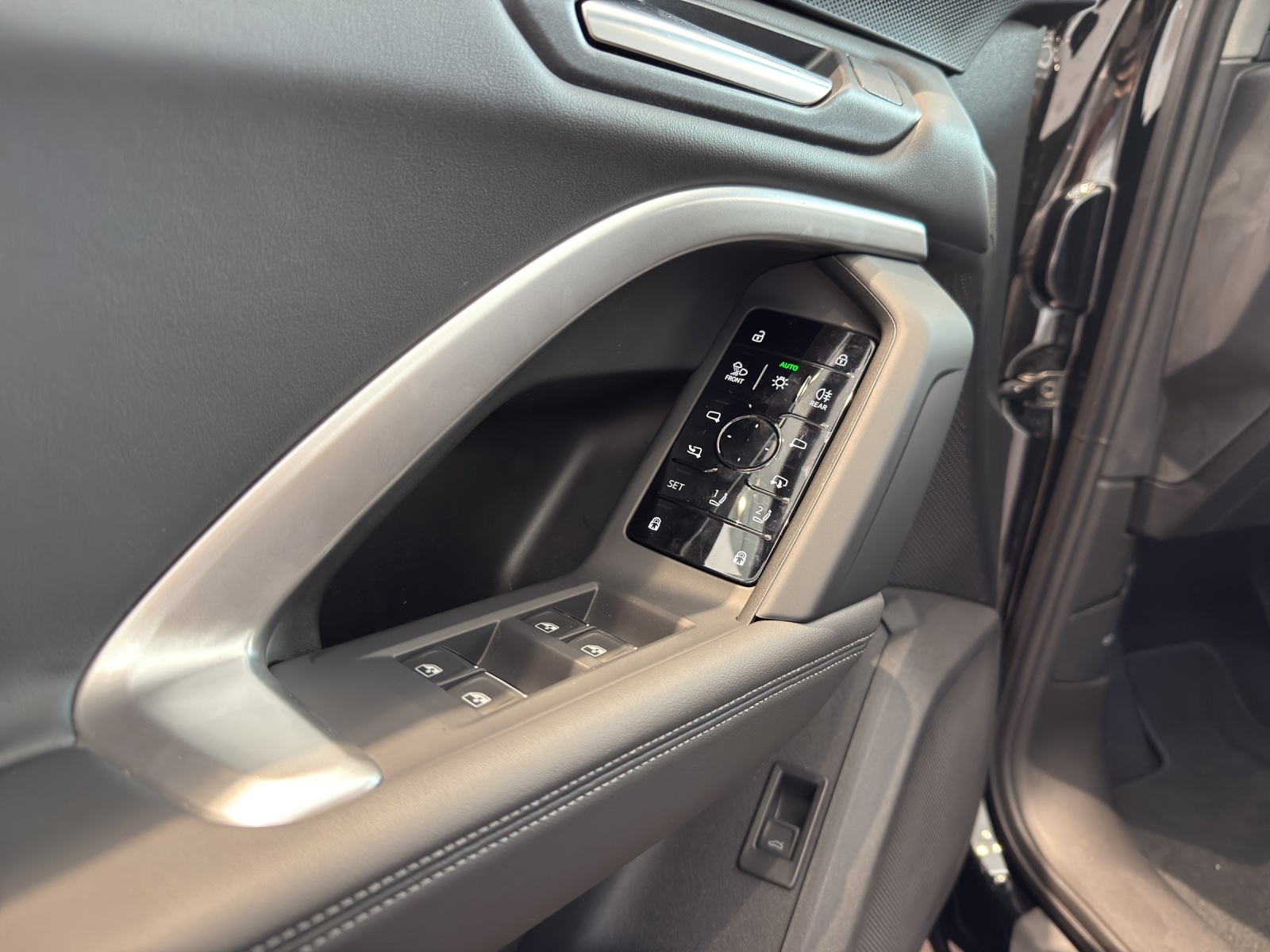 AUDI Q5 TDI quattro 150 kW S-tronic-image-15
