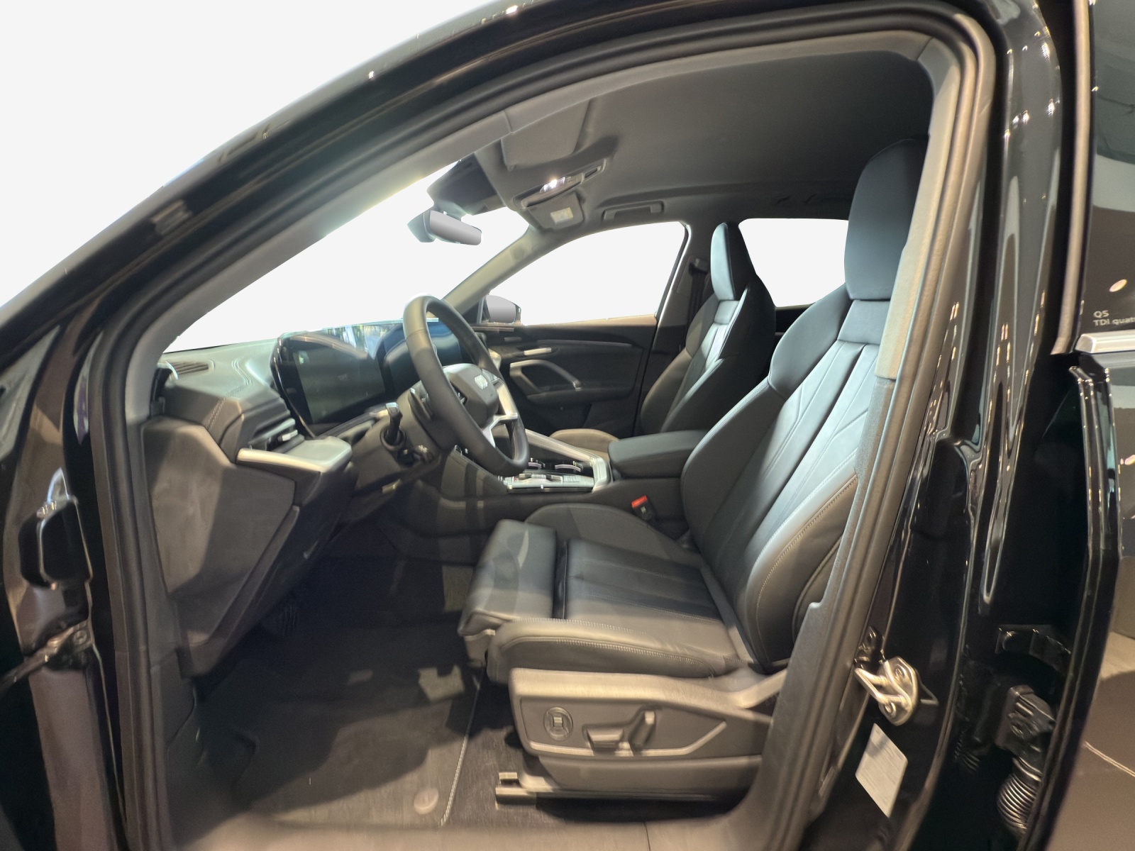 AUDI Q5 TDI quattro 150 kW S-tronic-image-7