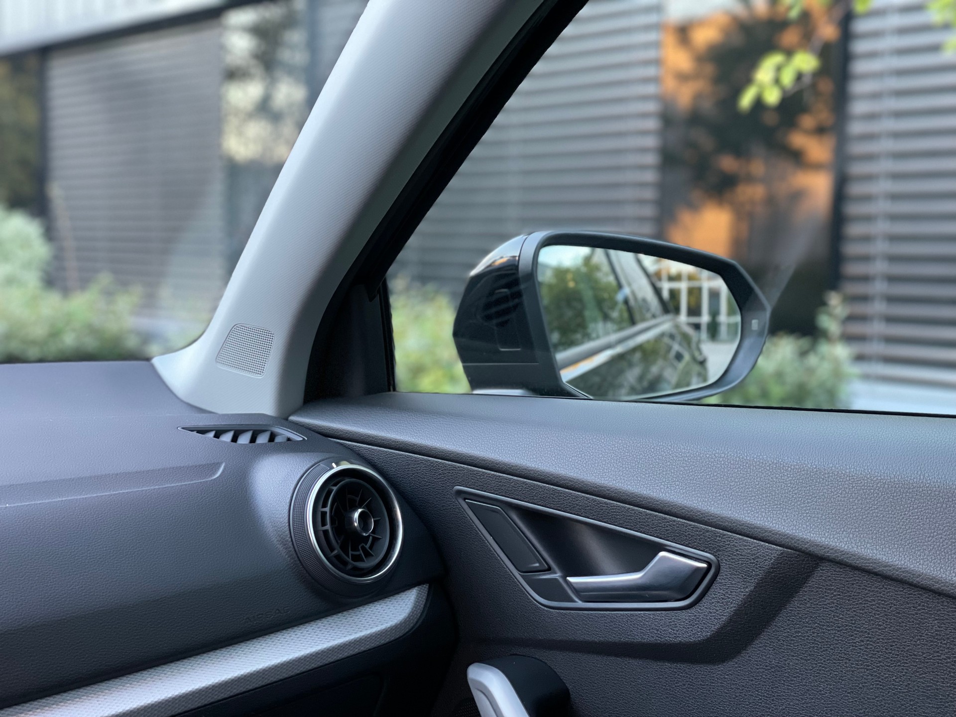 AUDI Q2 35 TFSI S-tronic-image-10