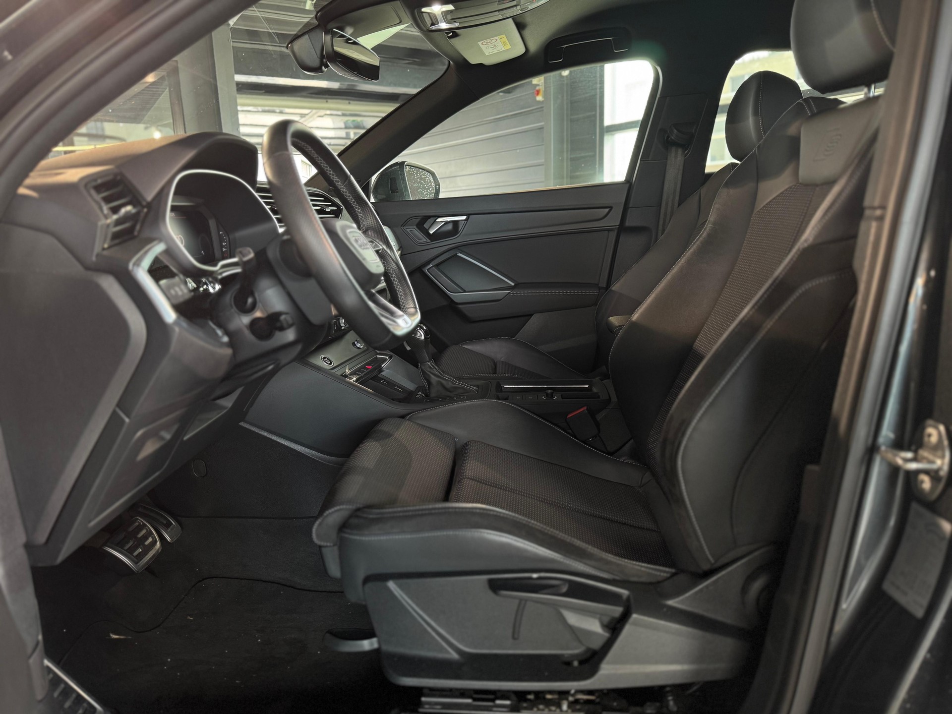 AUDI Q3 Sportback 35 TFSI S line Attraction S-tronic-image-12