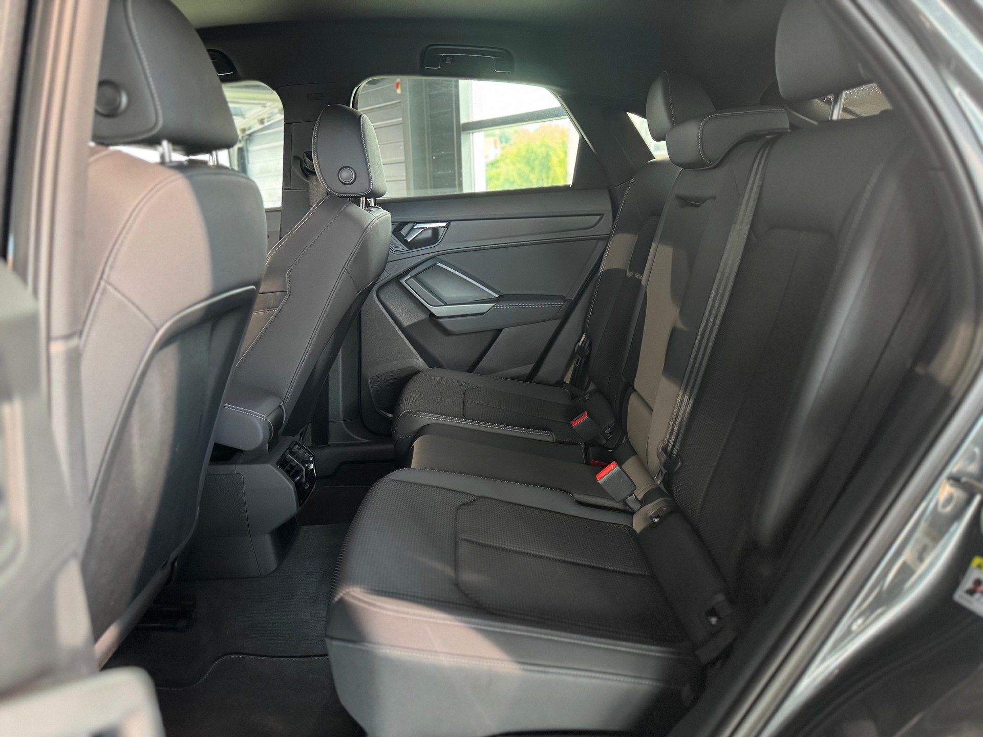 AUDI Q3 Sportback 35 TFSI S line Attraction S-tronic-image-14