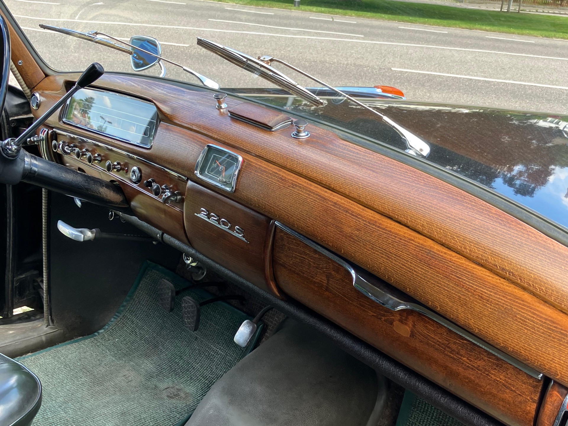 MERCEDES-BENZ 220 S Ponton-image-6