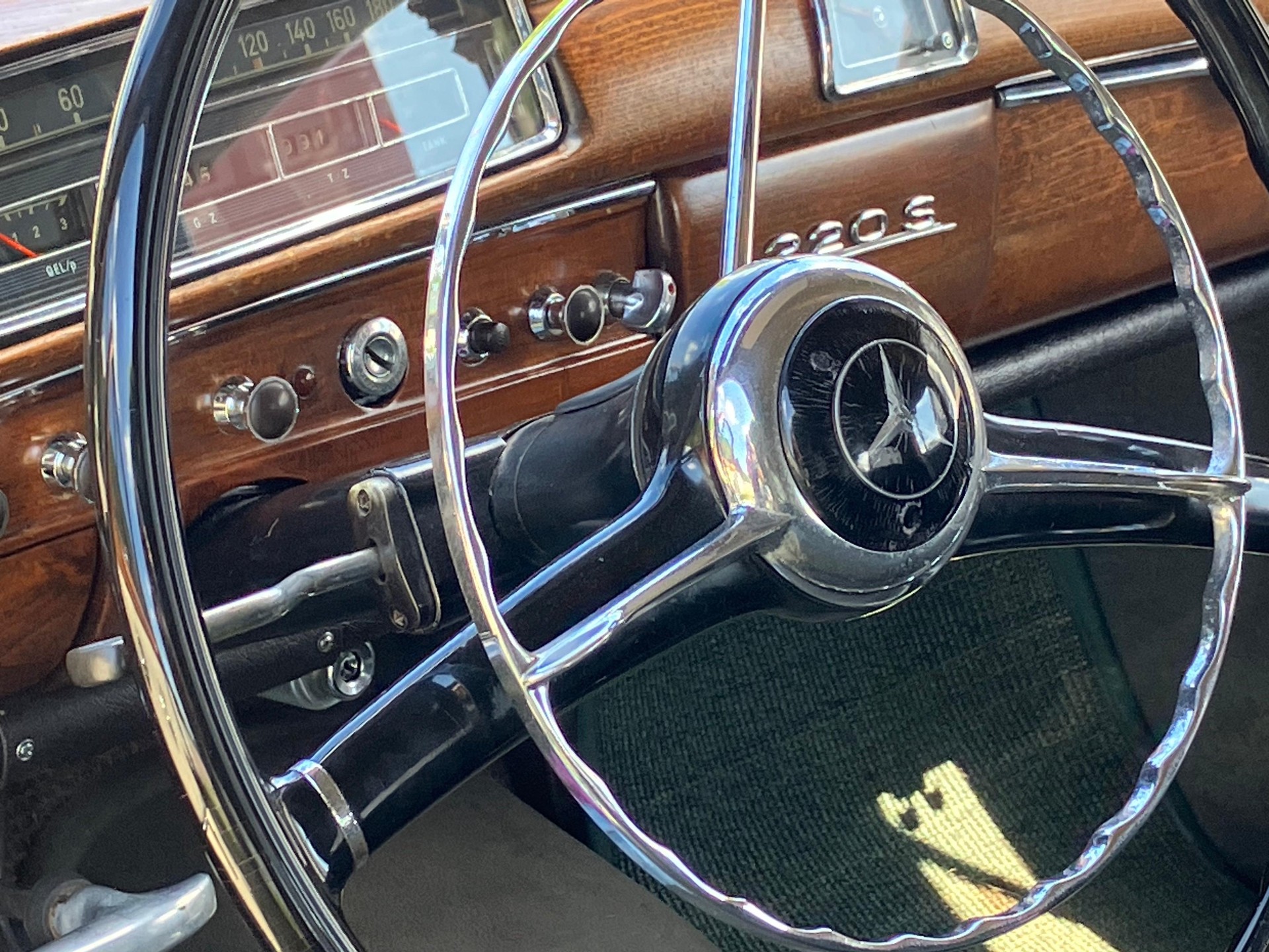 MERCEDES-BENZ 220 S Ponton-image-5