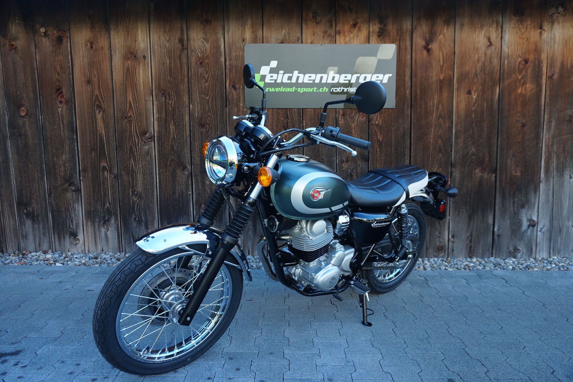 KAWASAKI W230 ABS MY26-showroom-element-1