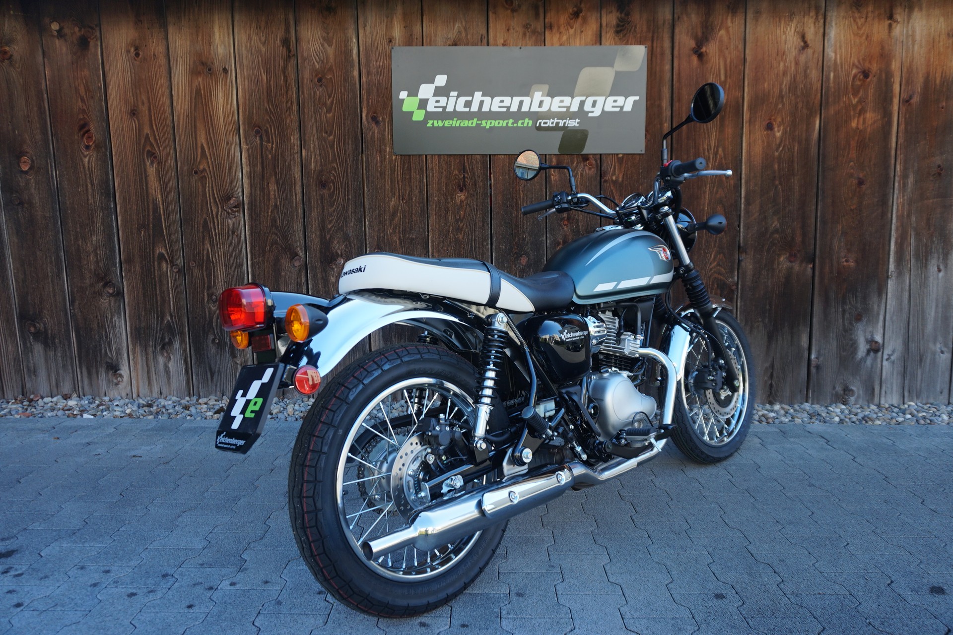 KAWASAKI W230 ABS MY26-showroom-element-3