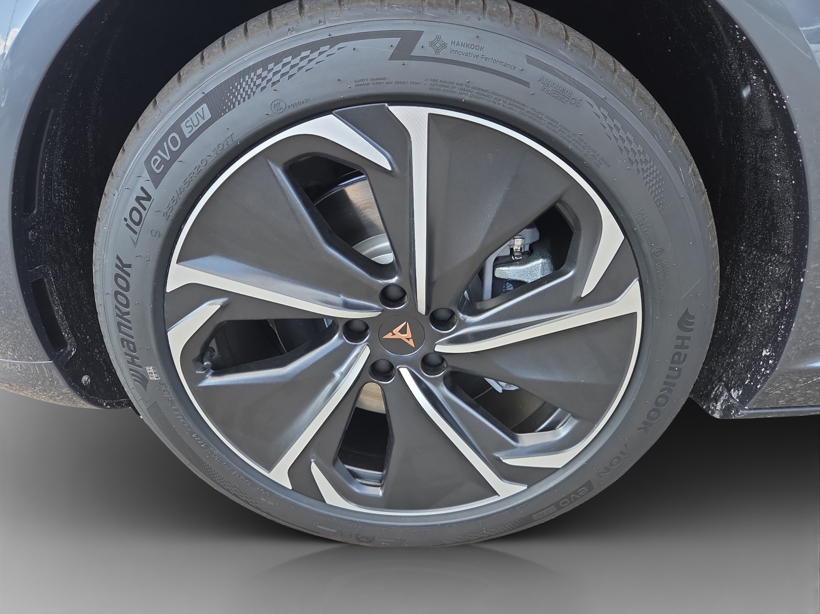 CUPRA Tavascan 77 kWh Edge 4D-image-13