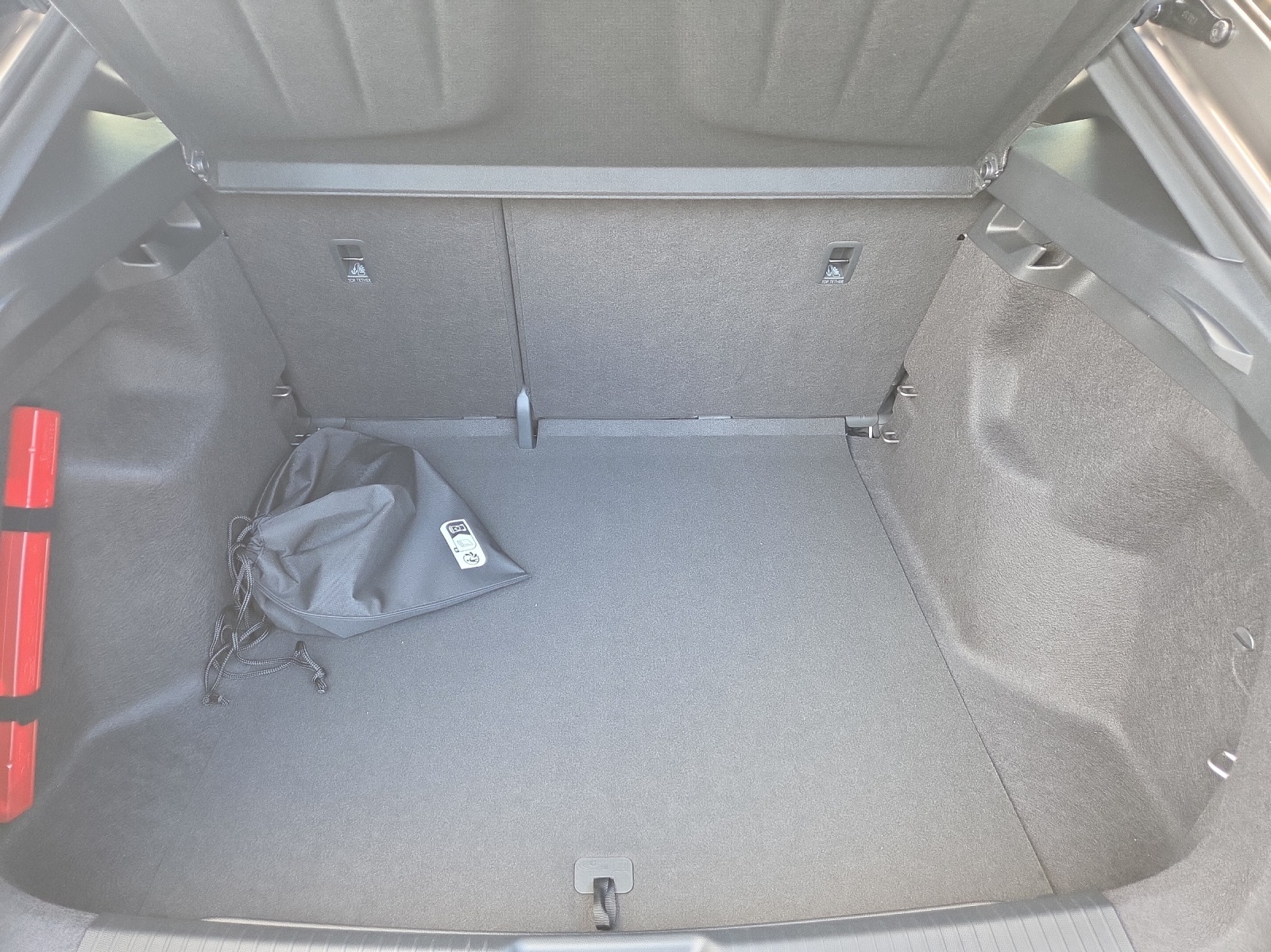 CUPRA Tavascan 77 kWh Edge 4D-image-12