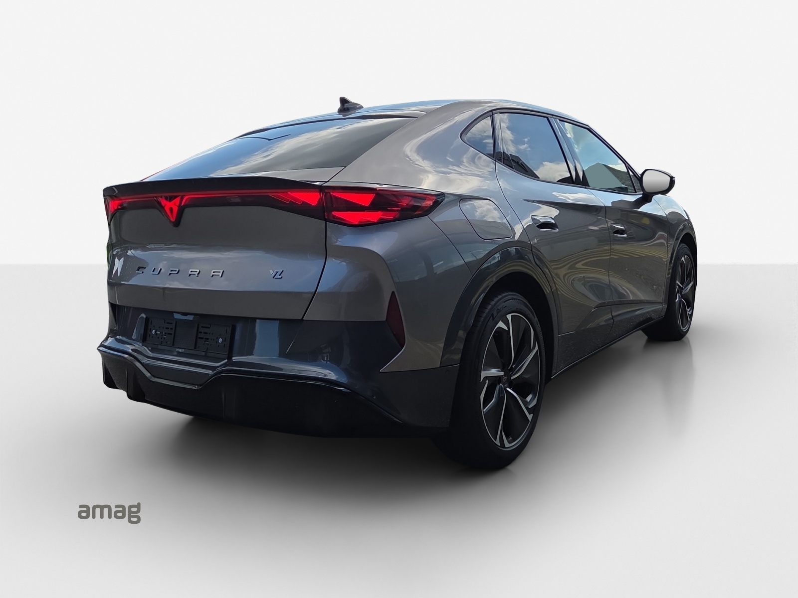 CUPRA Tavascan 77 kWh Edge 4D-image-4