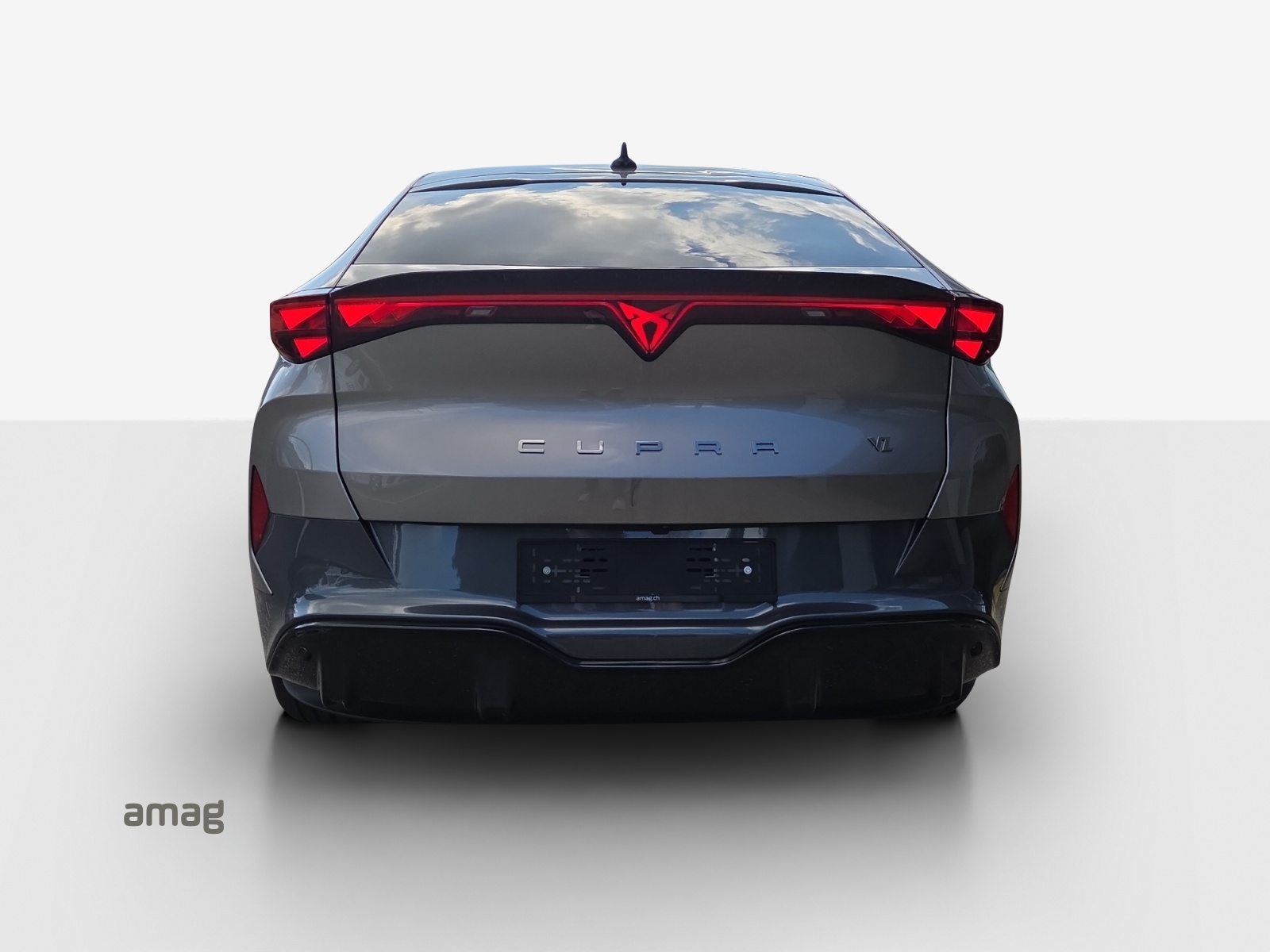 CUPRA Tavascan 77 kWh Edge 4D-image-3