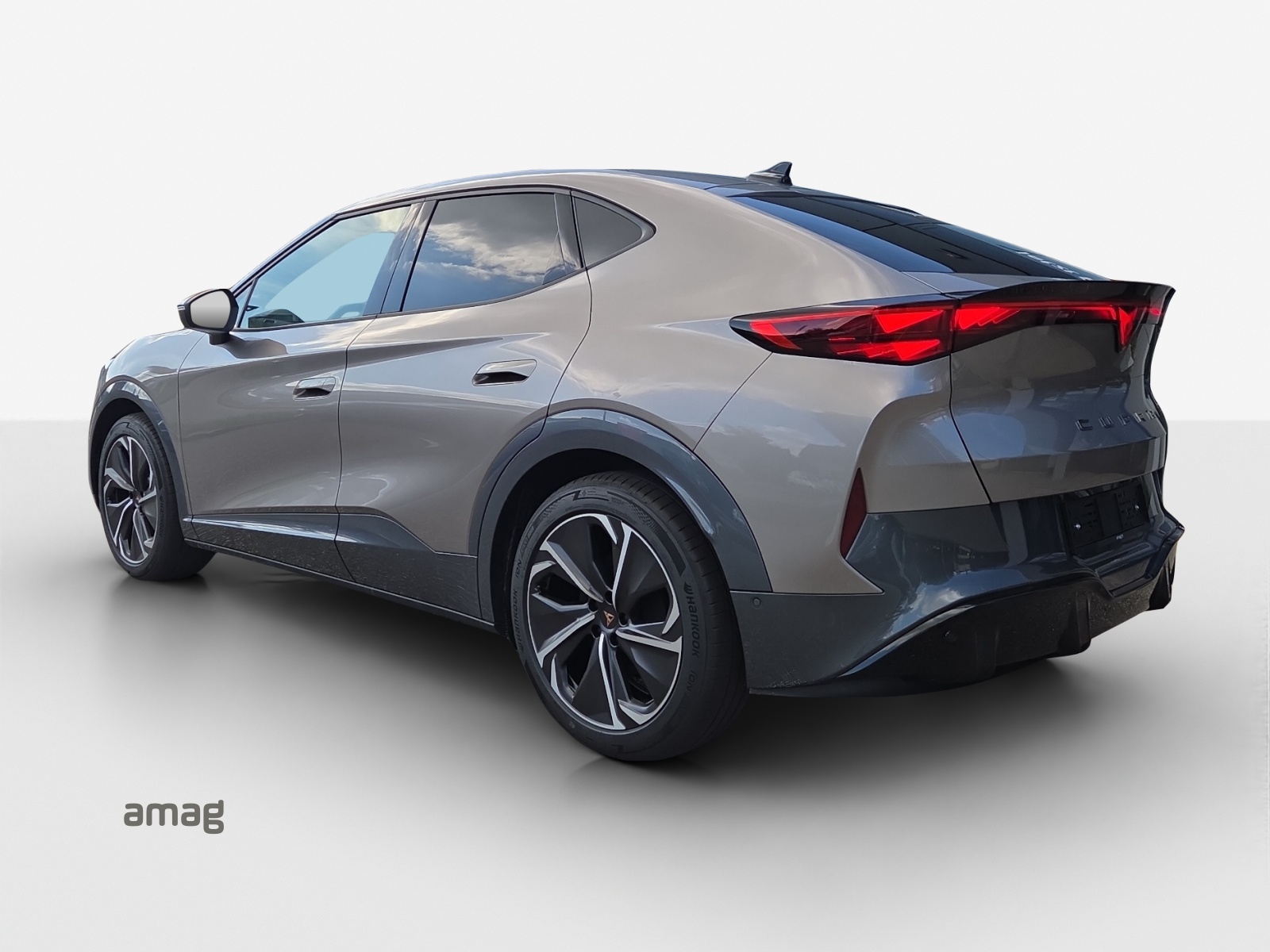 CUPRA Tavascan 77 kWh Edge 4D-image-2