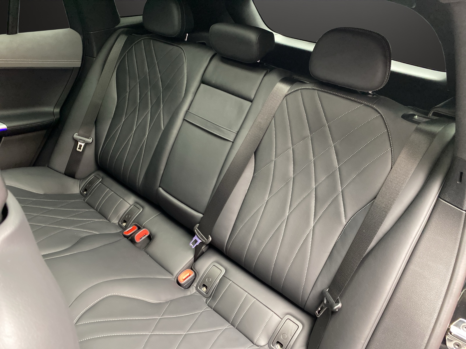 MERCEDES-BENZ EQE 350 4MATIC SUV "Excellence Edition"-image-9