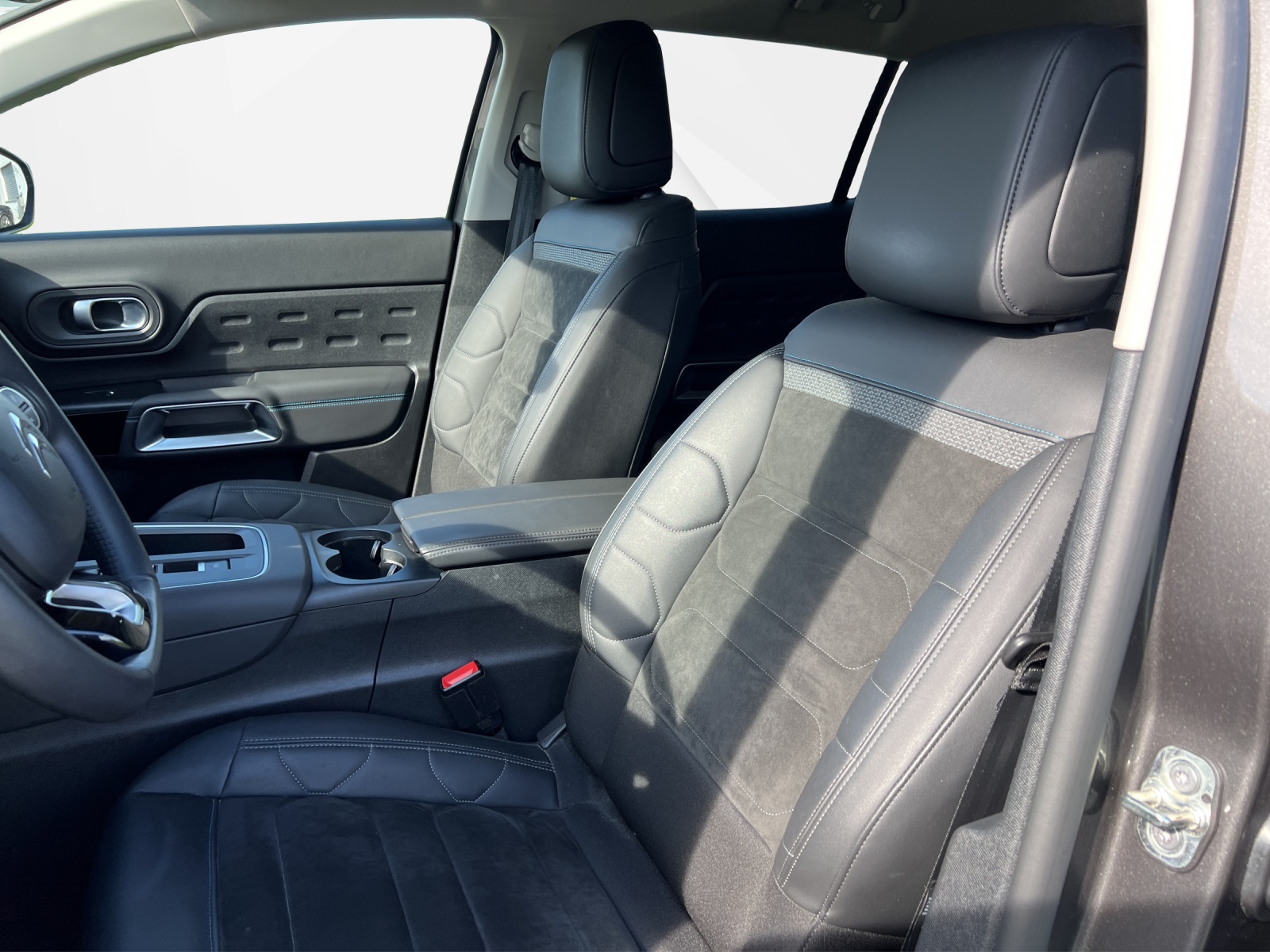 CITROEN C5 Aircross 1.6 Plug-in Hybrid-image-8