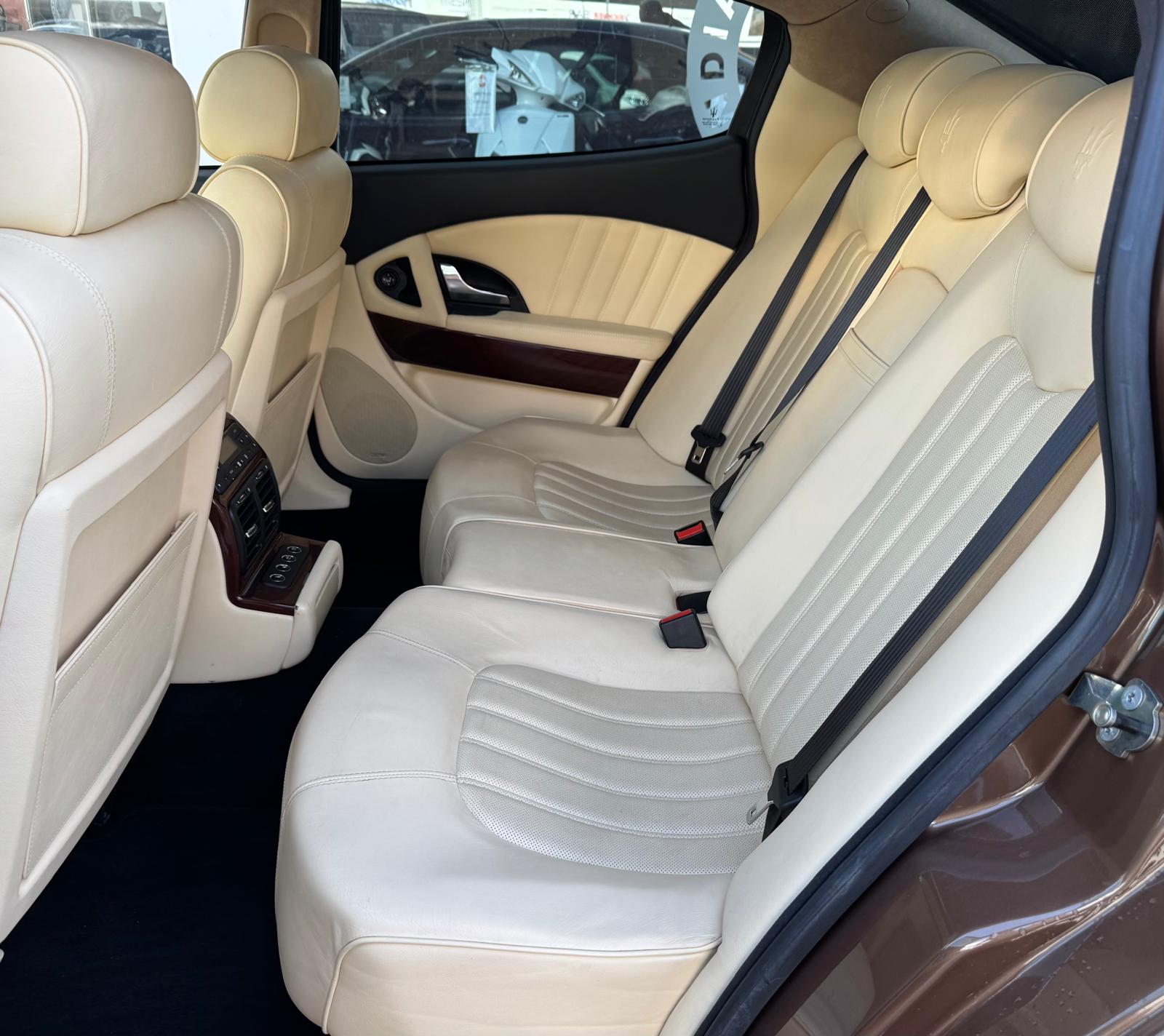 MASERATI Quattroporte 4.2 V8 DuoSelect-image-11