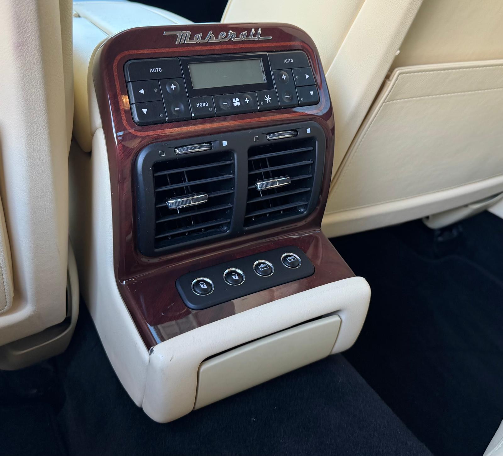 MASERATI Quattroporte 4.2 V8 DuoSelect-image-12