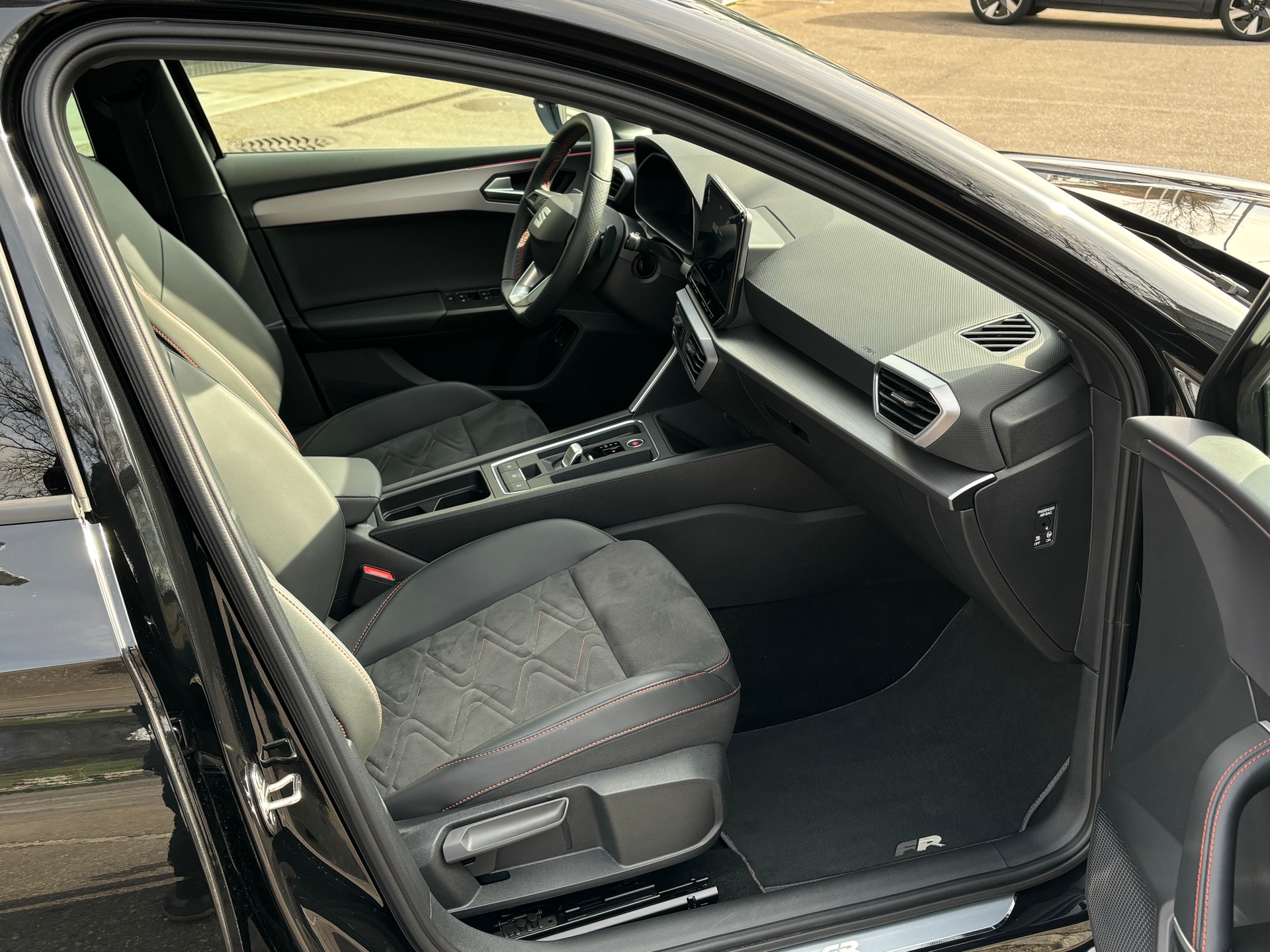 SEAT Leon ST 1.4 eHybrid FR DSG-image-6