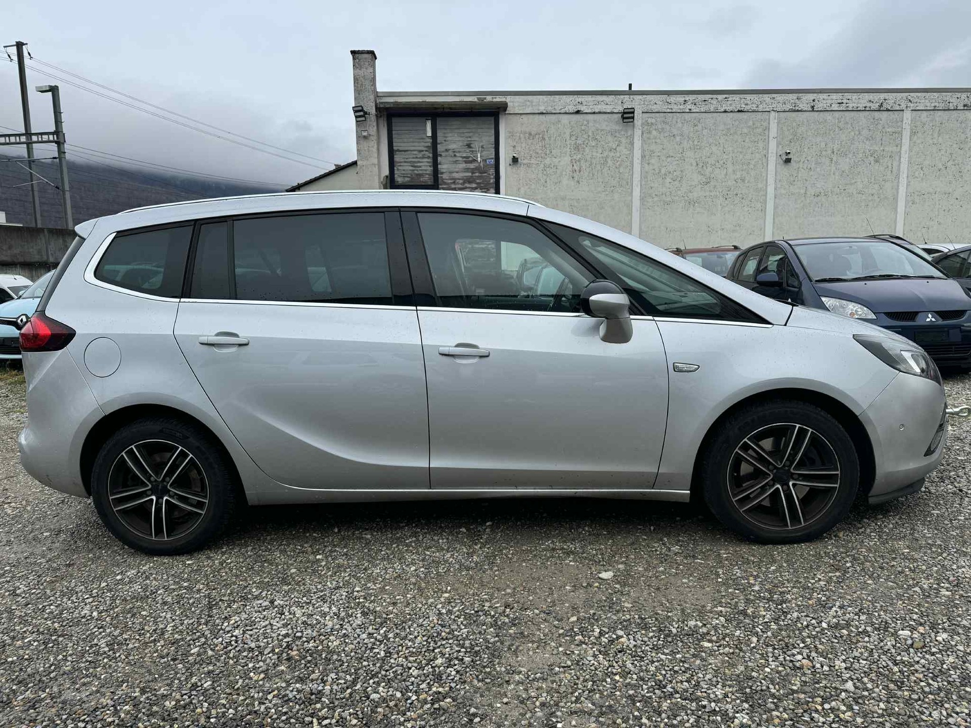 OPEL Zafira Tourer 2.0 CDTi Sport Automatic-image-4