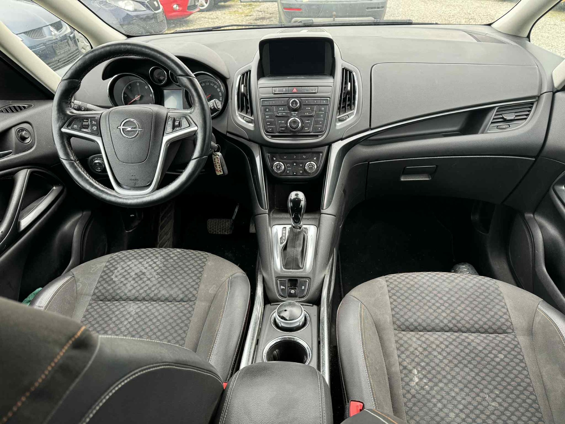 OPEL Zafira Tourer 2.0 CDTi Sport Automatic-image-2