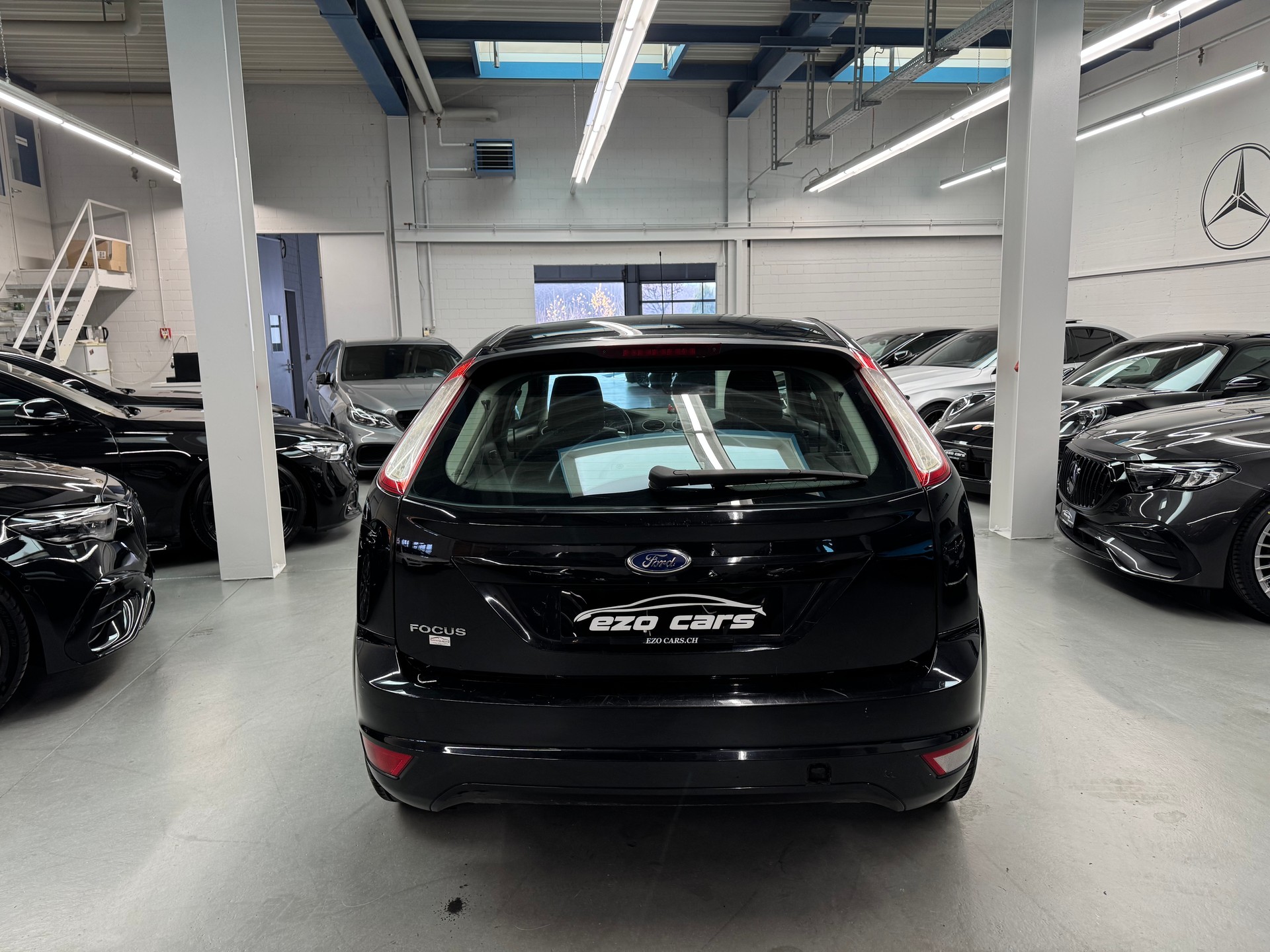 FORD Focus 2.0i Carving ab MFK & ab Service 8-fach bereift 12 Monate Garantie-image-4