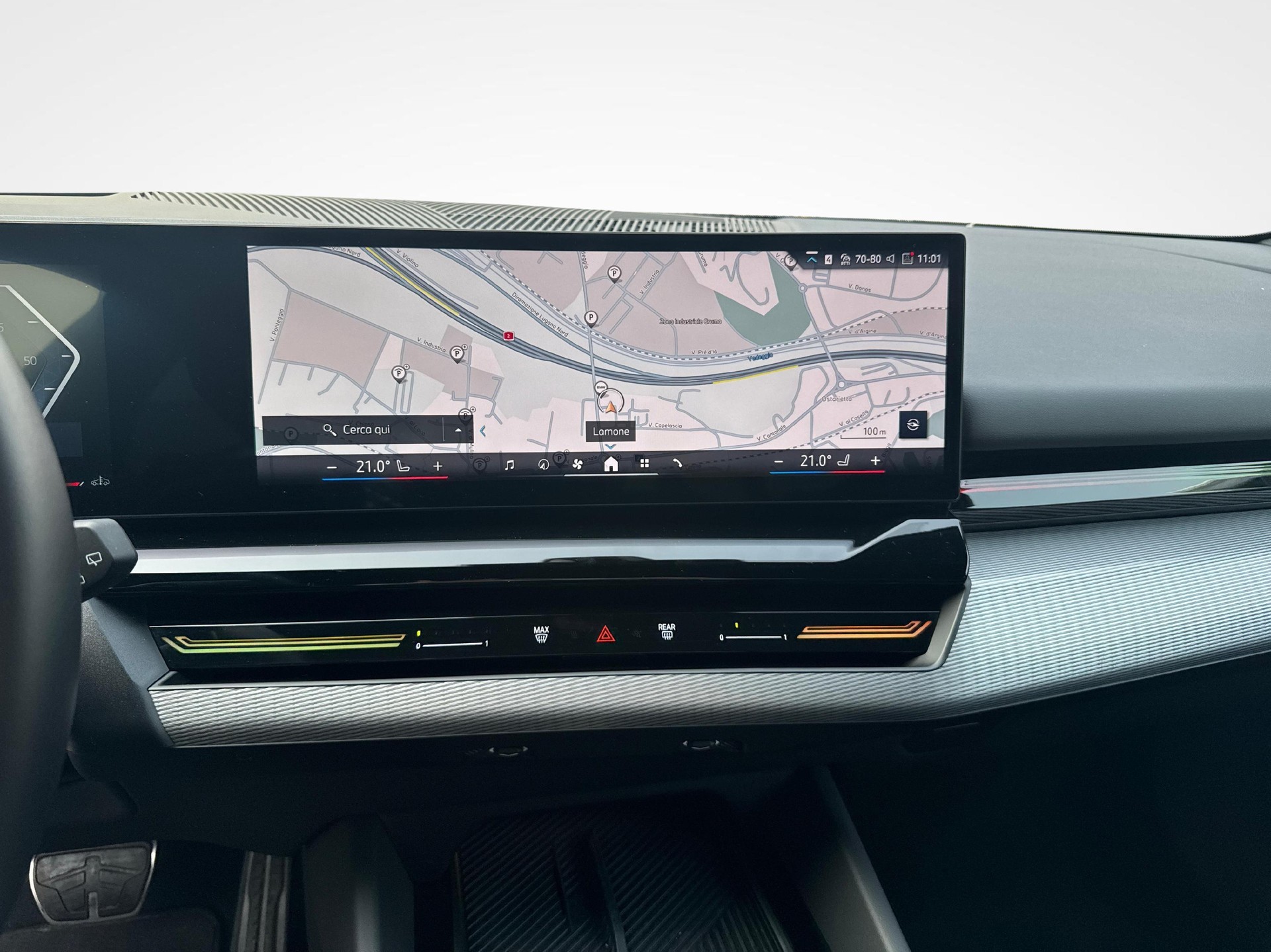 BMW 520d xDrive Touring-image-16