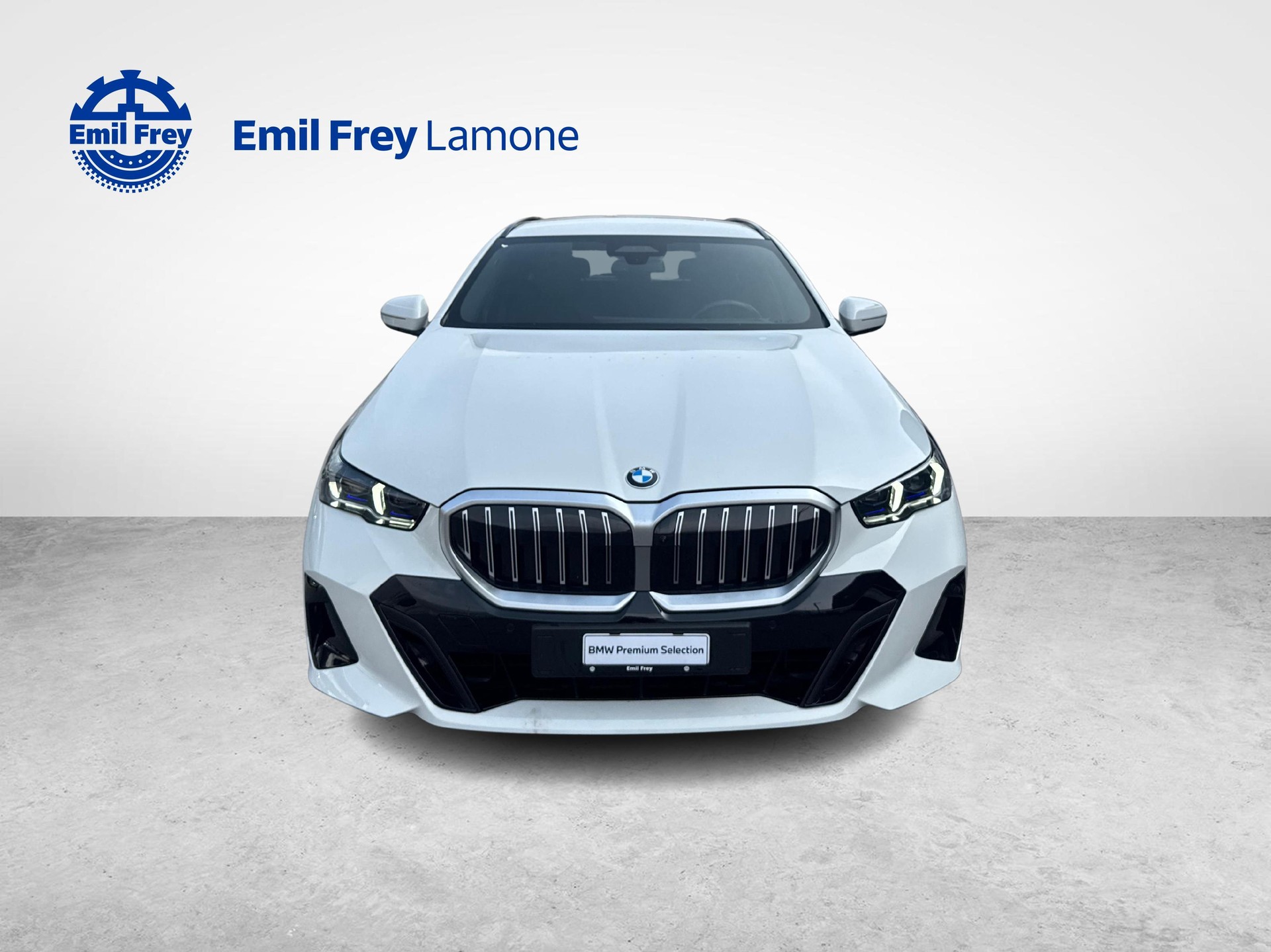 BMW 520d xDrive Touring-image-9