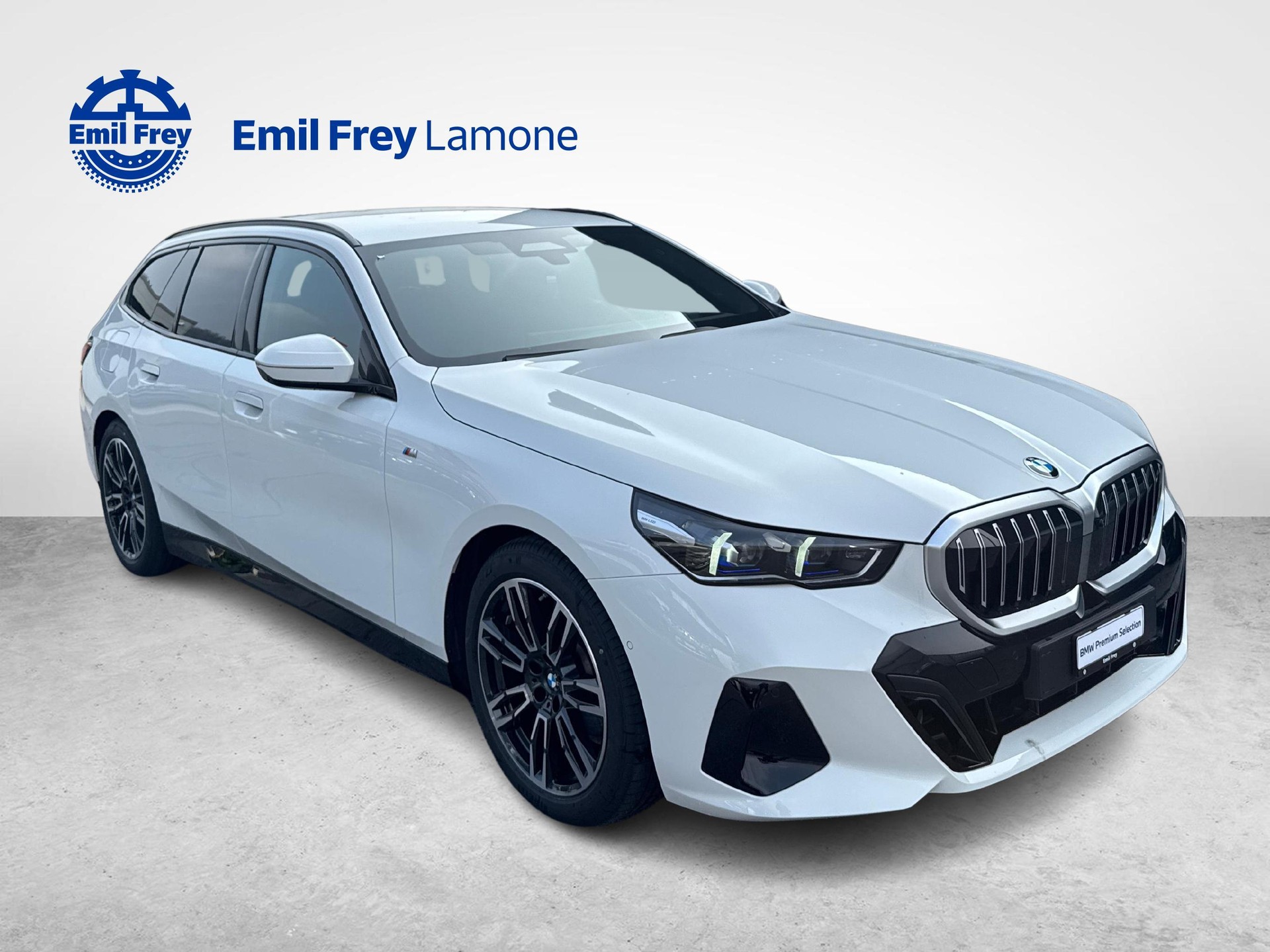 BMW 520d xDrive Touring-image-8