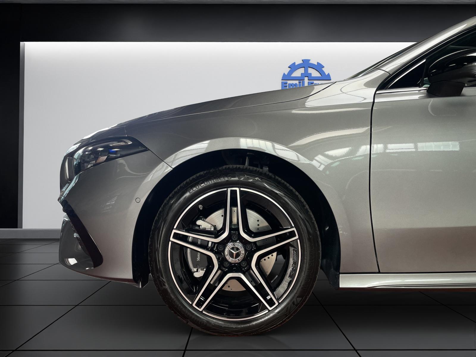 MERCEDES-BENZ A 250 e EQ Star AMG Line-image-9