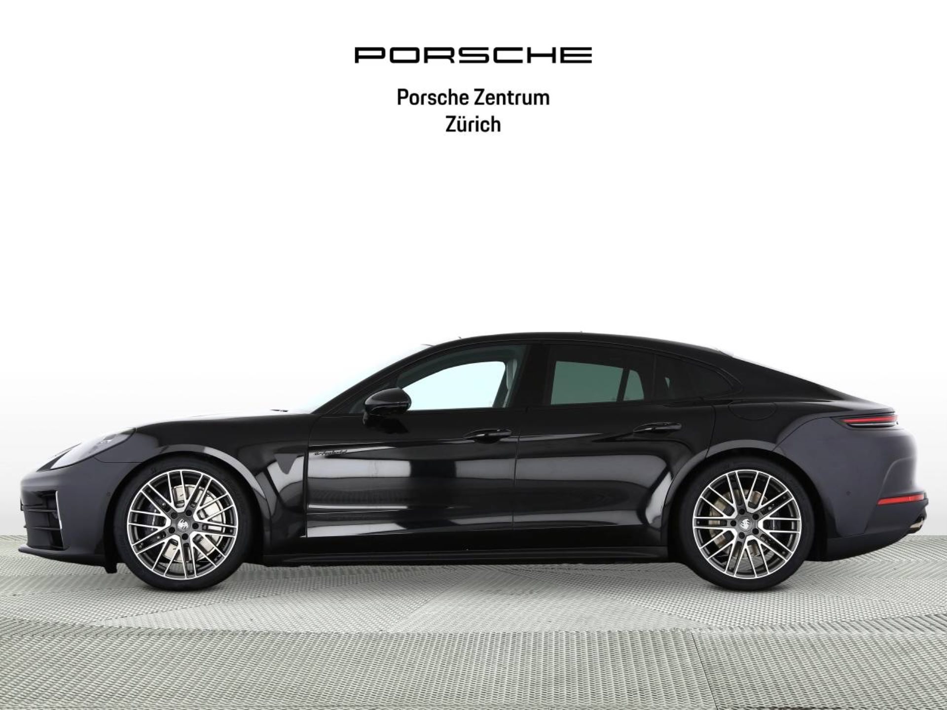 PORSCHE Panamera 4 E-Hybrid-image-1
