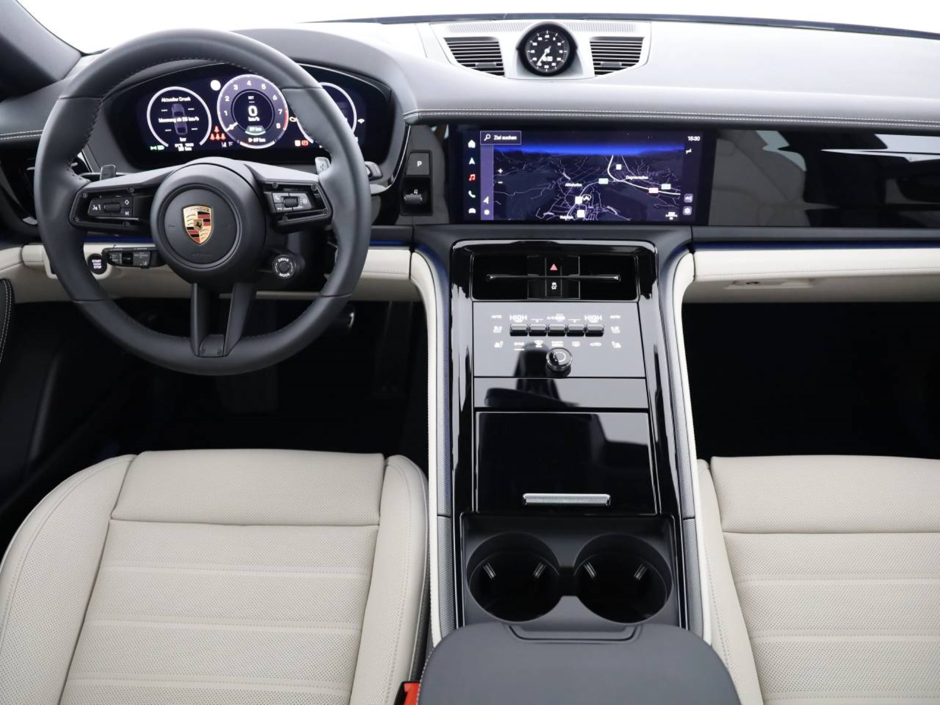 PORSCHE Panamera 4 E-Hybrid-image-4