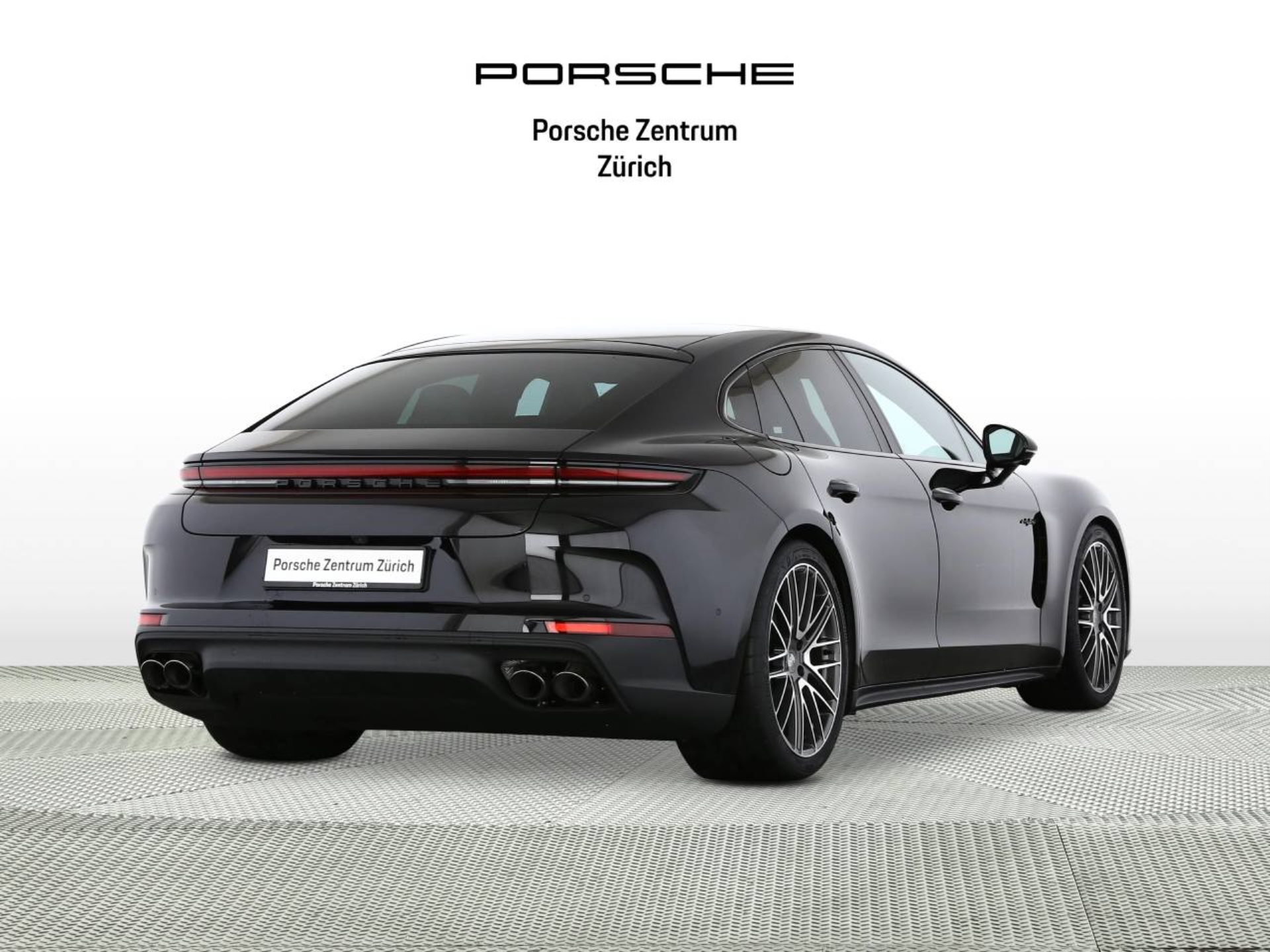 PORSCHE Panamera 4 E-Hybrid-image-2
