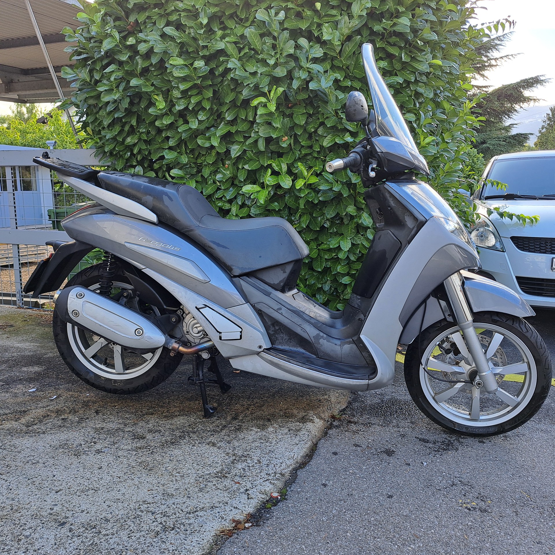 PEUGEOT Geopolis 250 Premium-image-2