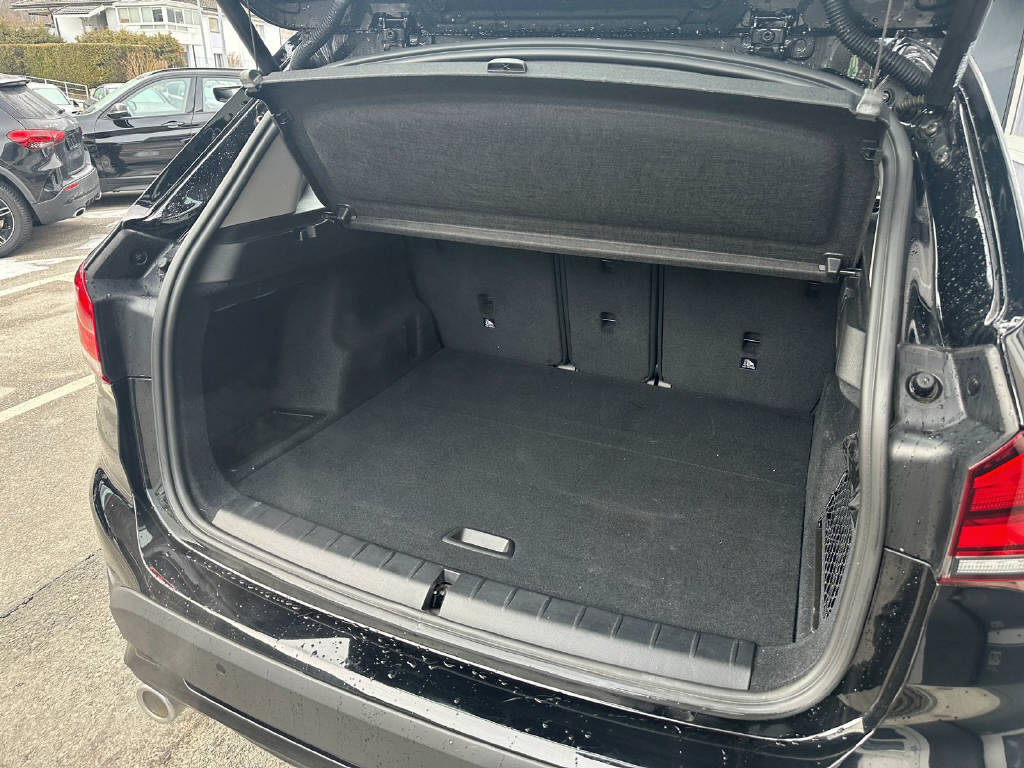 BMW X1 20i xDrive CH-image-12