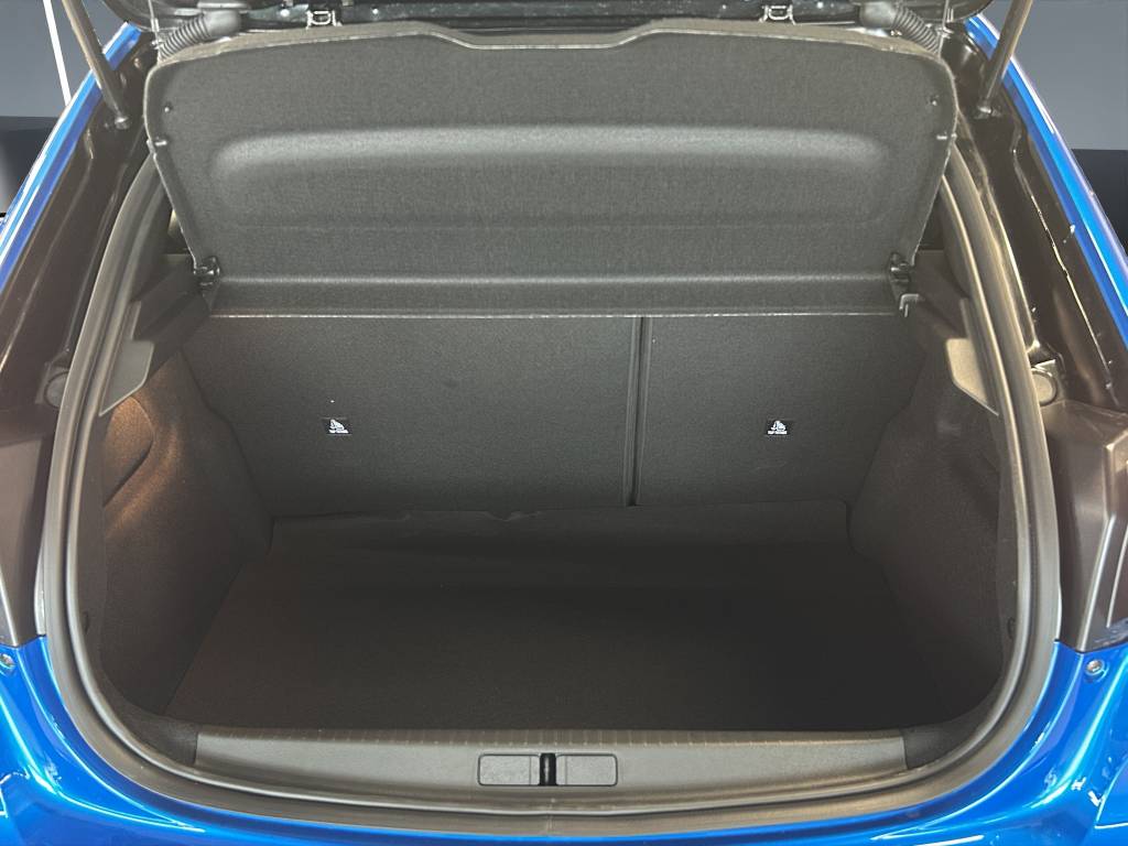 PEUGEOT 208 1.2 MHEV 110 GT-image-11