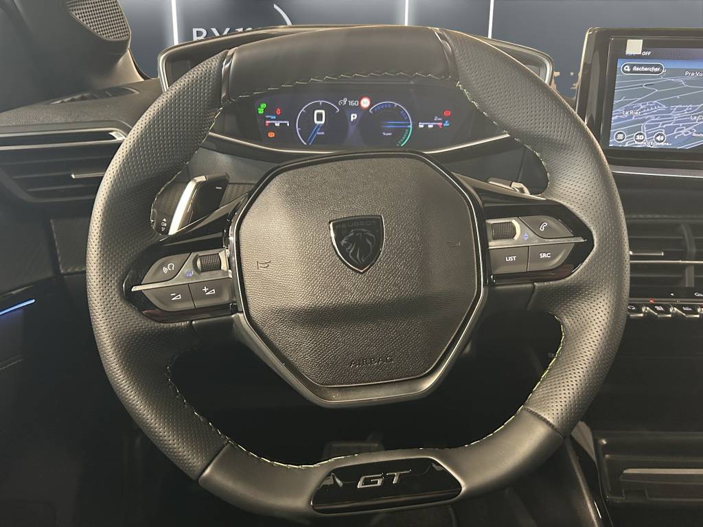 PEUGEOT 208 1.2 MHEV 110 GT-image-14