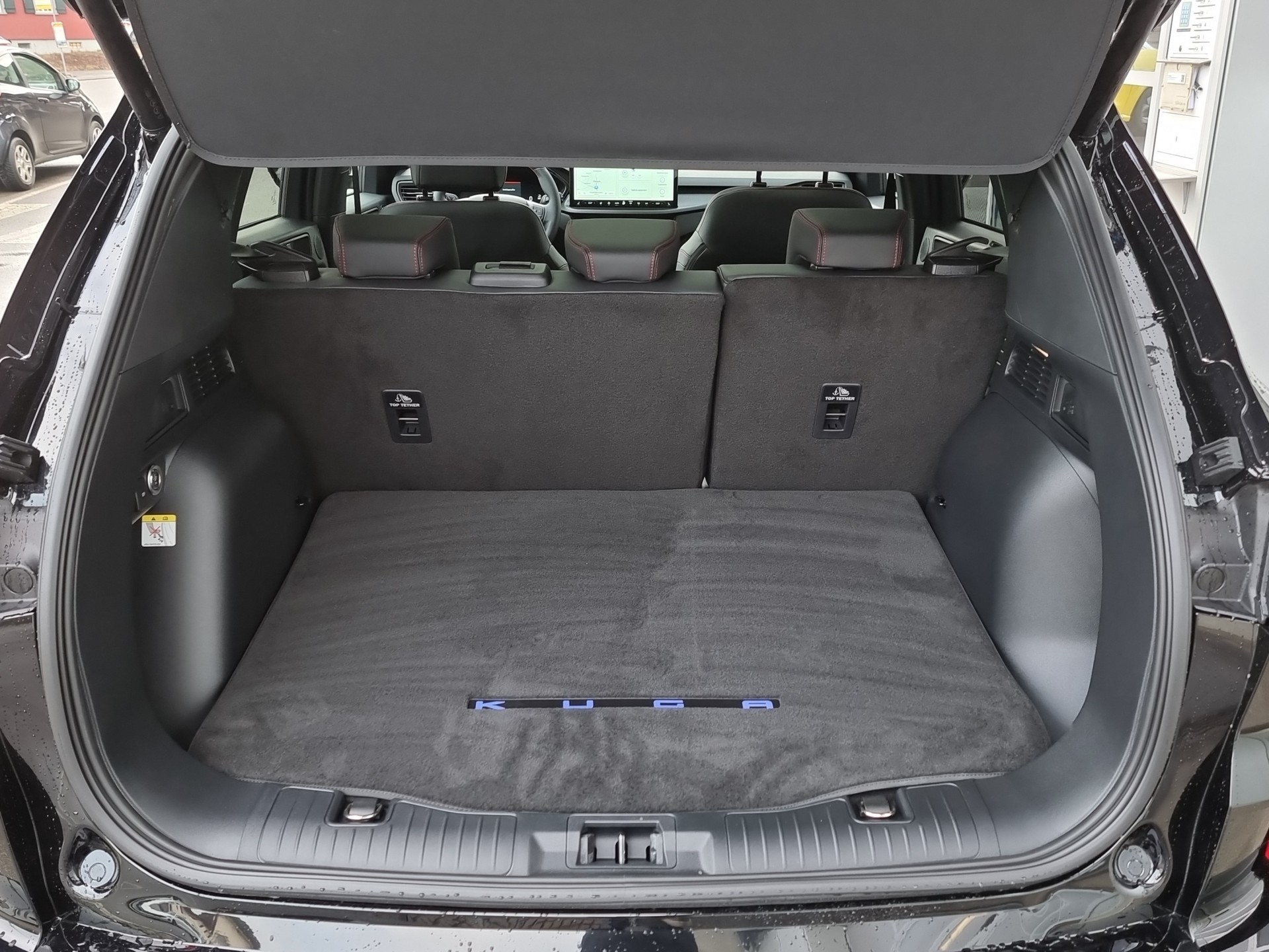 FORD Kuga 2.5 Hybrid ST-Line X 4x4-image-16