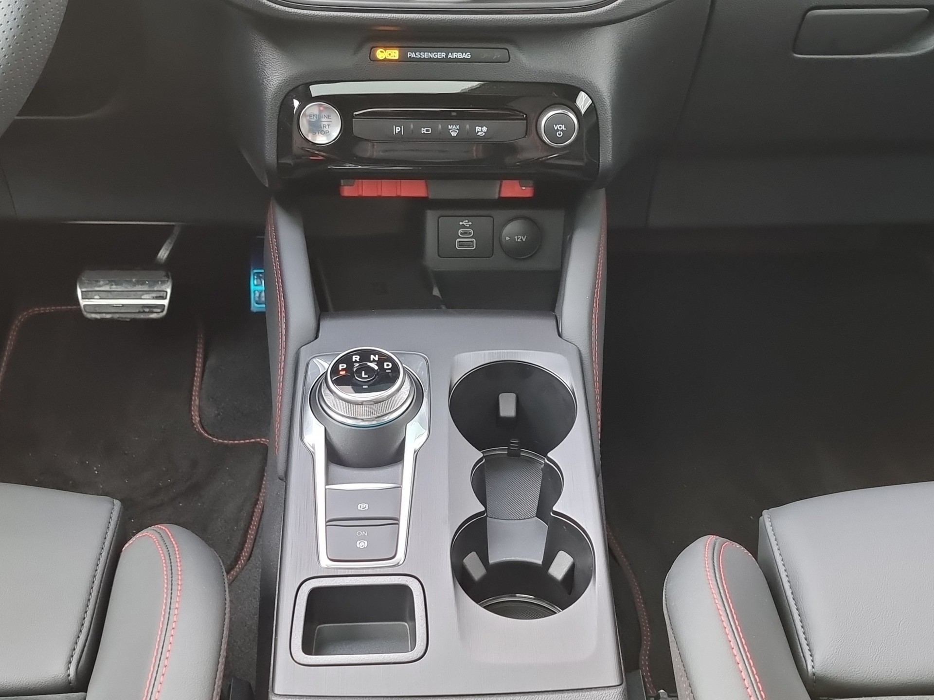FORD Kuga 2.5 Hybrid ST-Line X 4x4-image-8