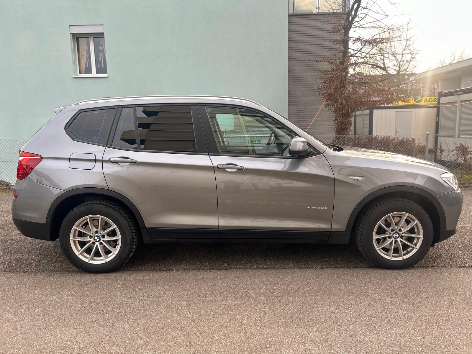 BMW X3 xDrive 20d Steptronic-showroom-element-1