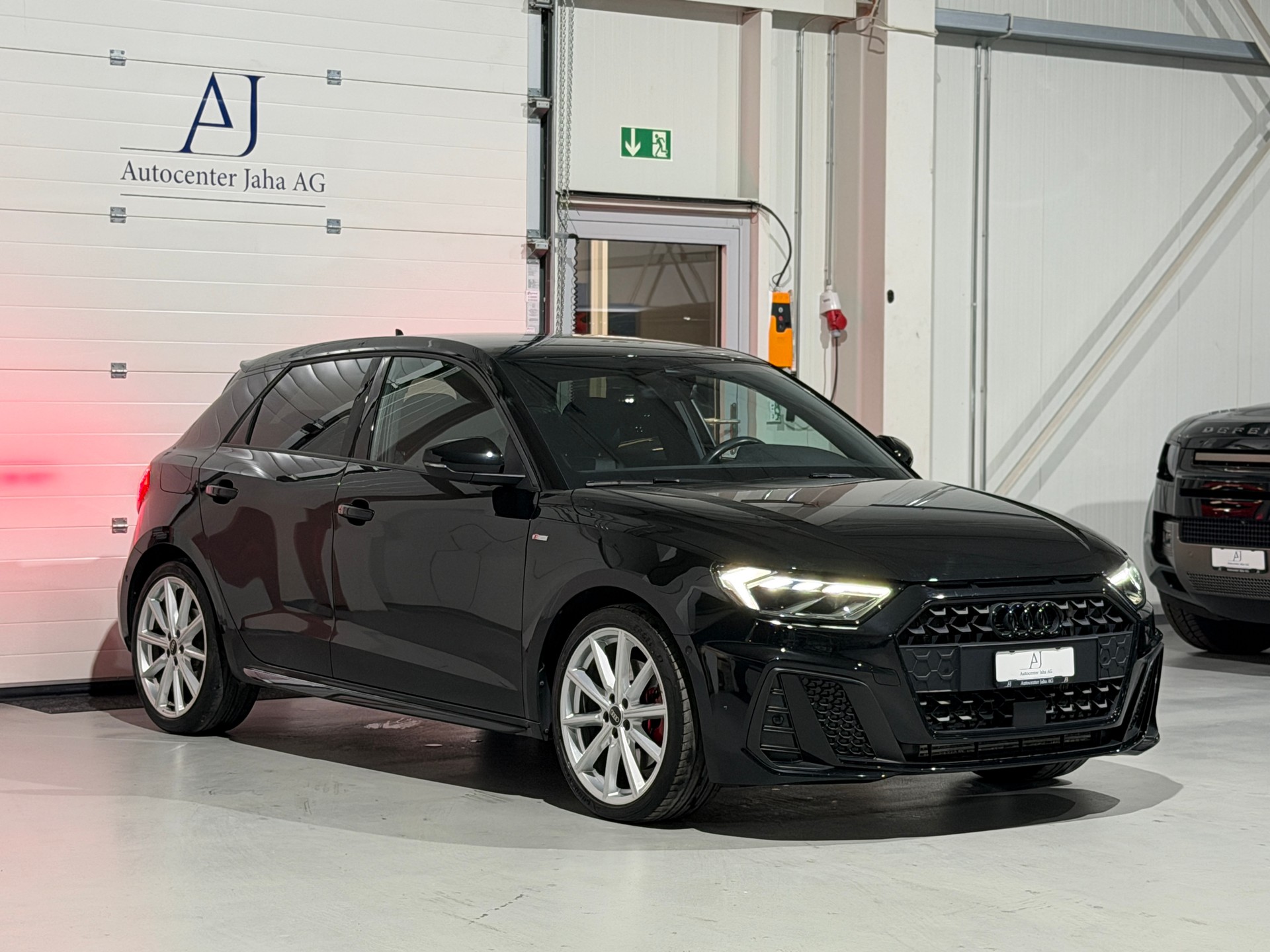 AUDI A1 Sportback 40 TFSI S Line S-tronic (CH)-image-3