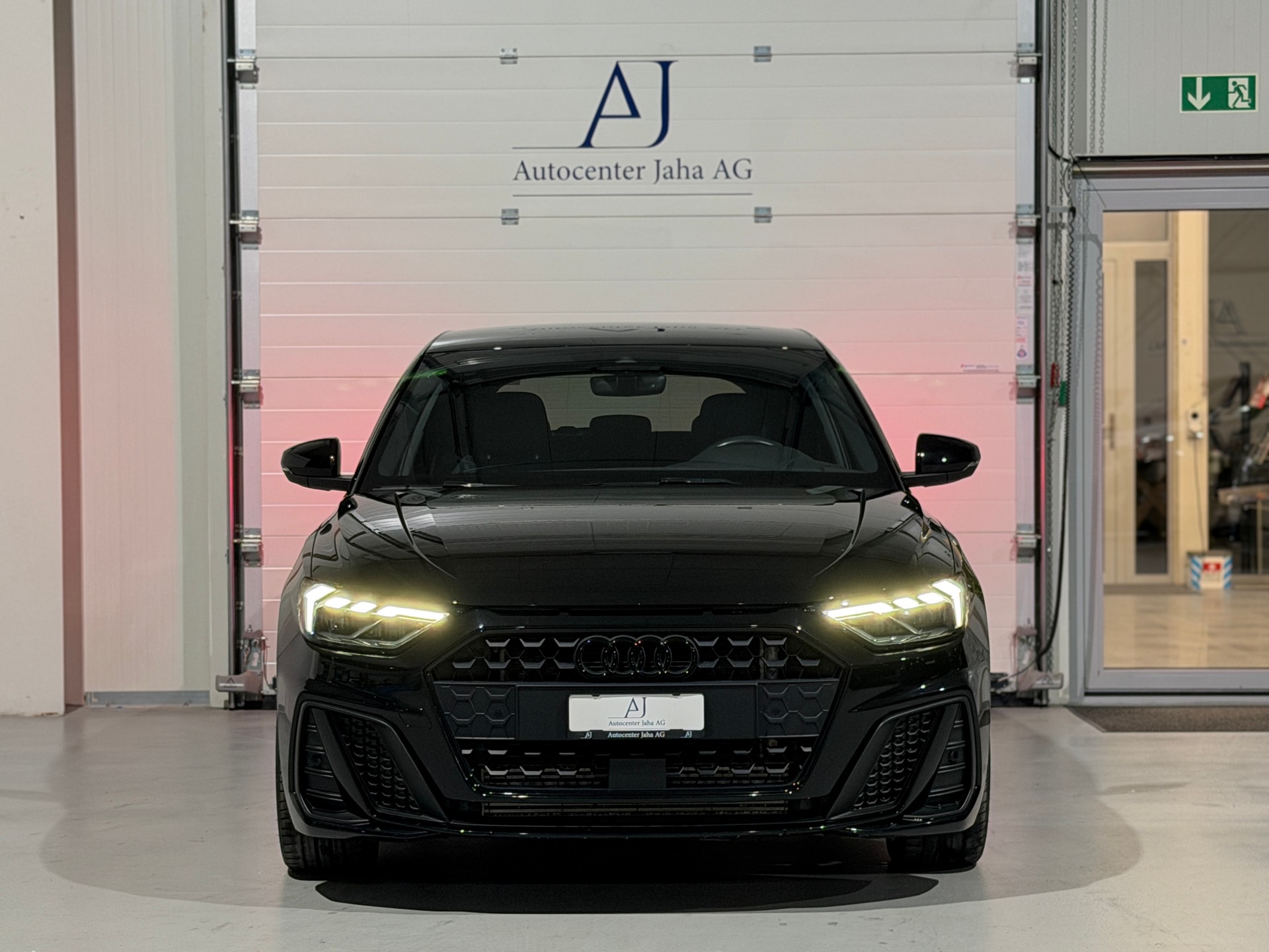 AUDI A1 Sportback 40 TFSI S Line S-tronic (CH)-image-4