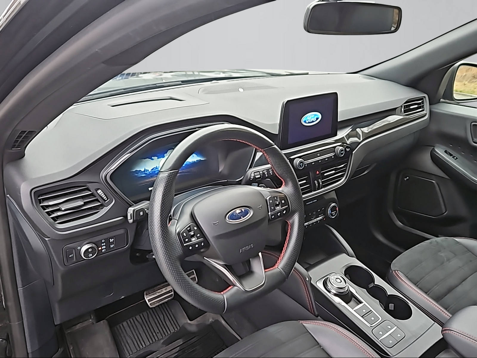 FORD Kuga 2.0 TDCi EcoBlue Titanium 4WD-image-8