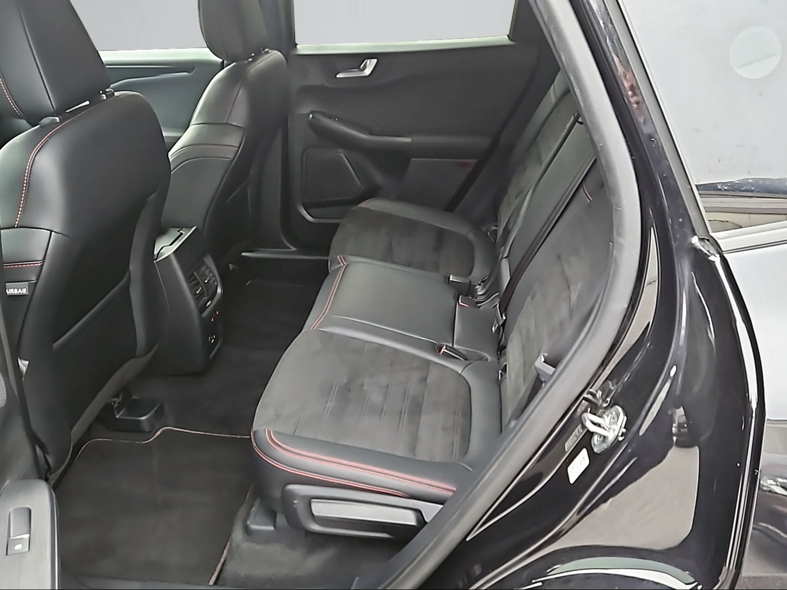 FORD Kuga 2.0 TDCi EcoBlue Titanium 4WD-image-10