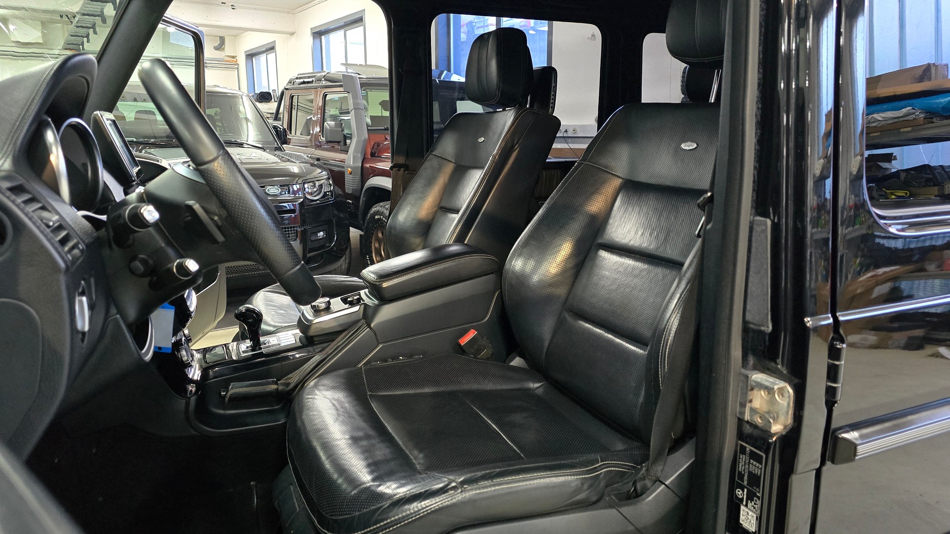 MERCEDES-BENZ G 500 7G-Tronic-image-22