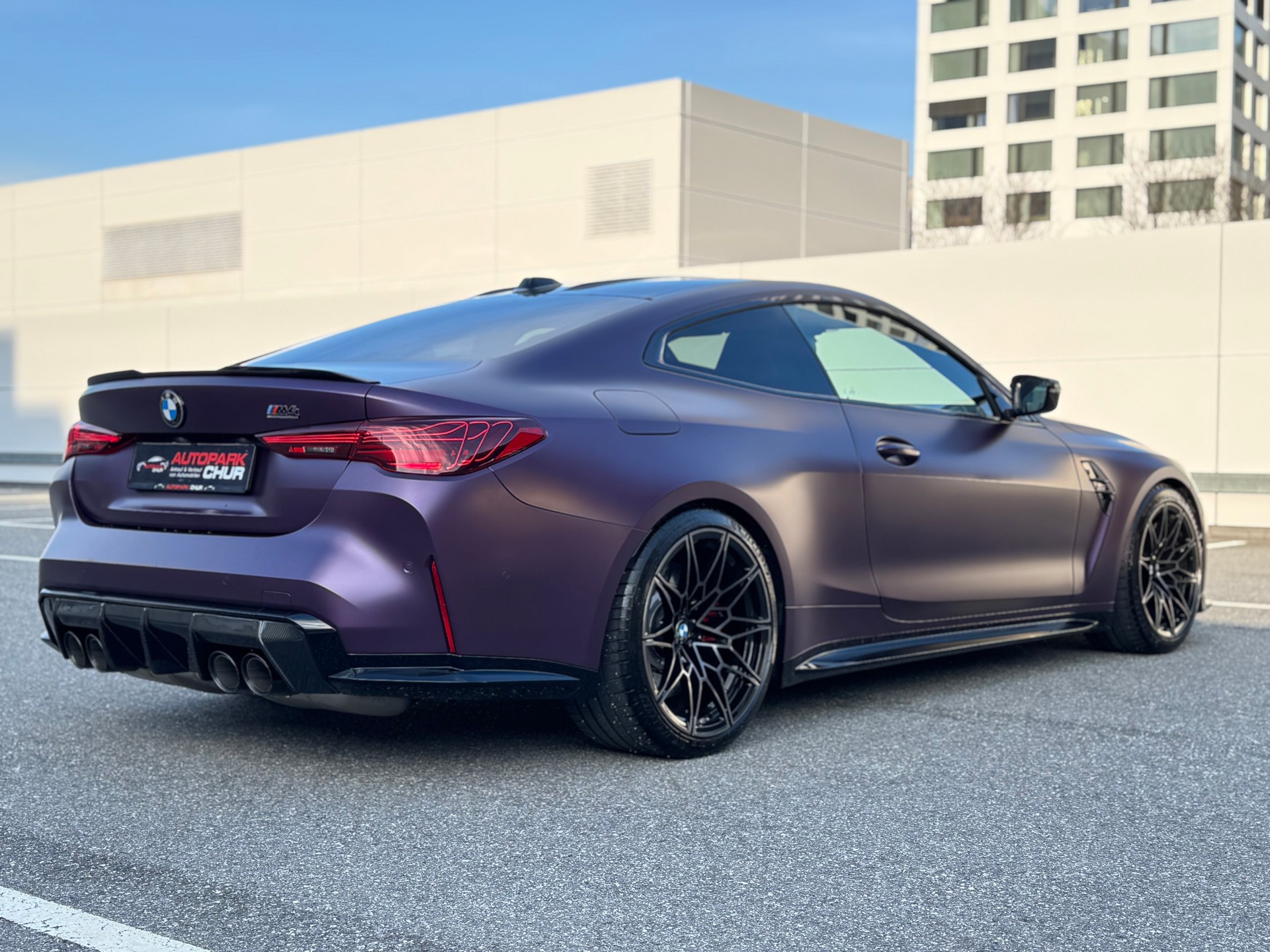 BMW M4 Coupé Competition M xDrive-image-4
