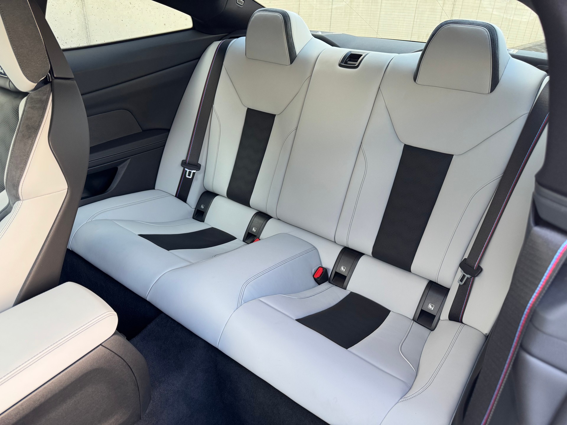 BMW M4 Coupé Competition M xDrive-image-13