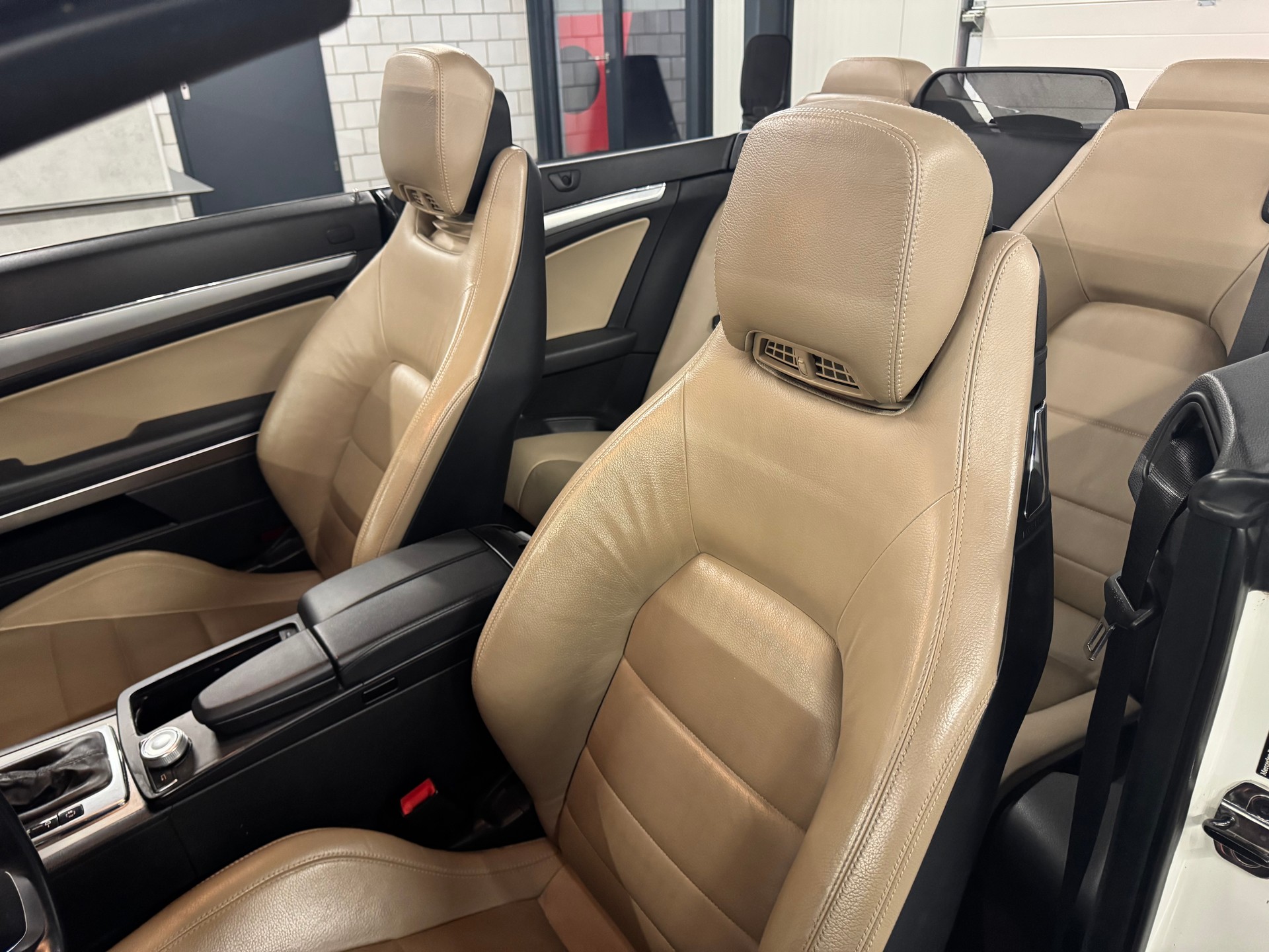 MERCEDES-BENZ E 350 CDI BlueEfficiency Avantgarde 7G-Tronic-image-14