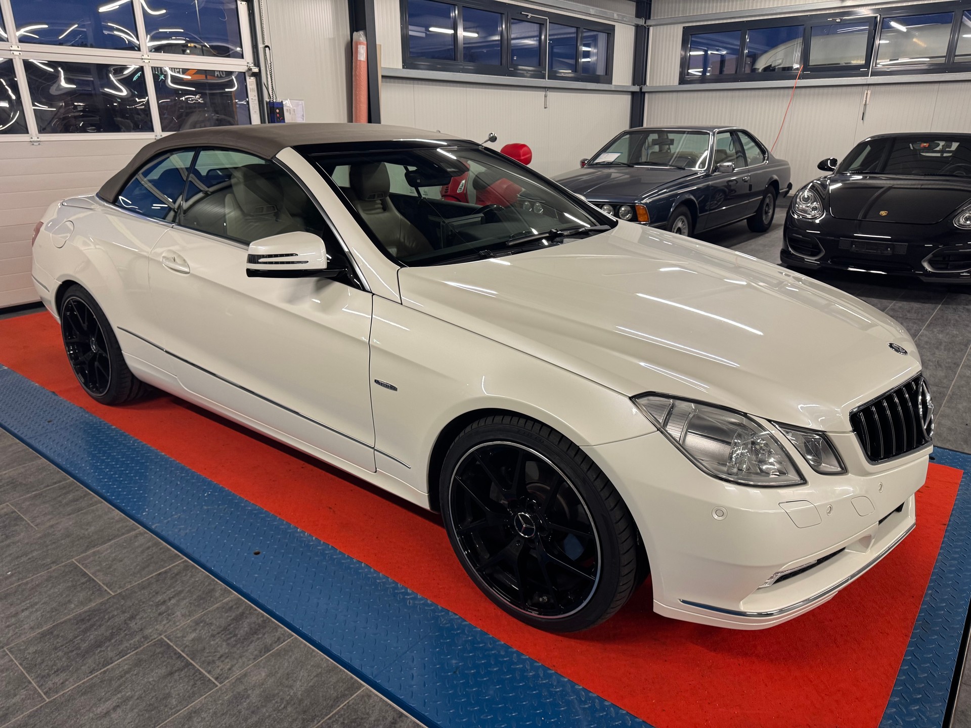 MERCEDES-BENZ E 350 CDI BlueEfficiency Avantgarde 7G-Tronic-image-2